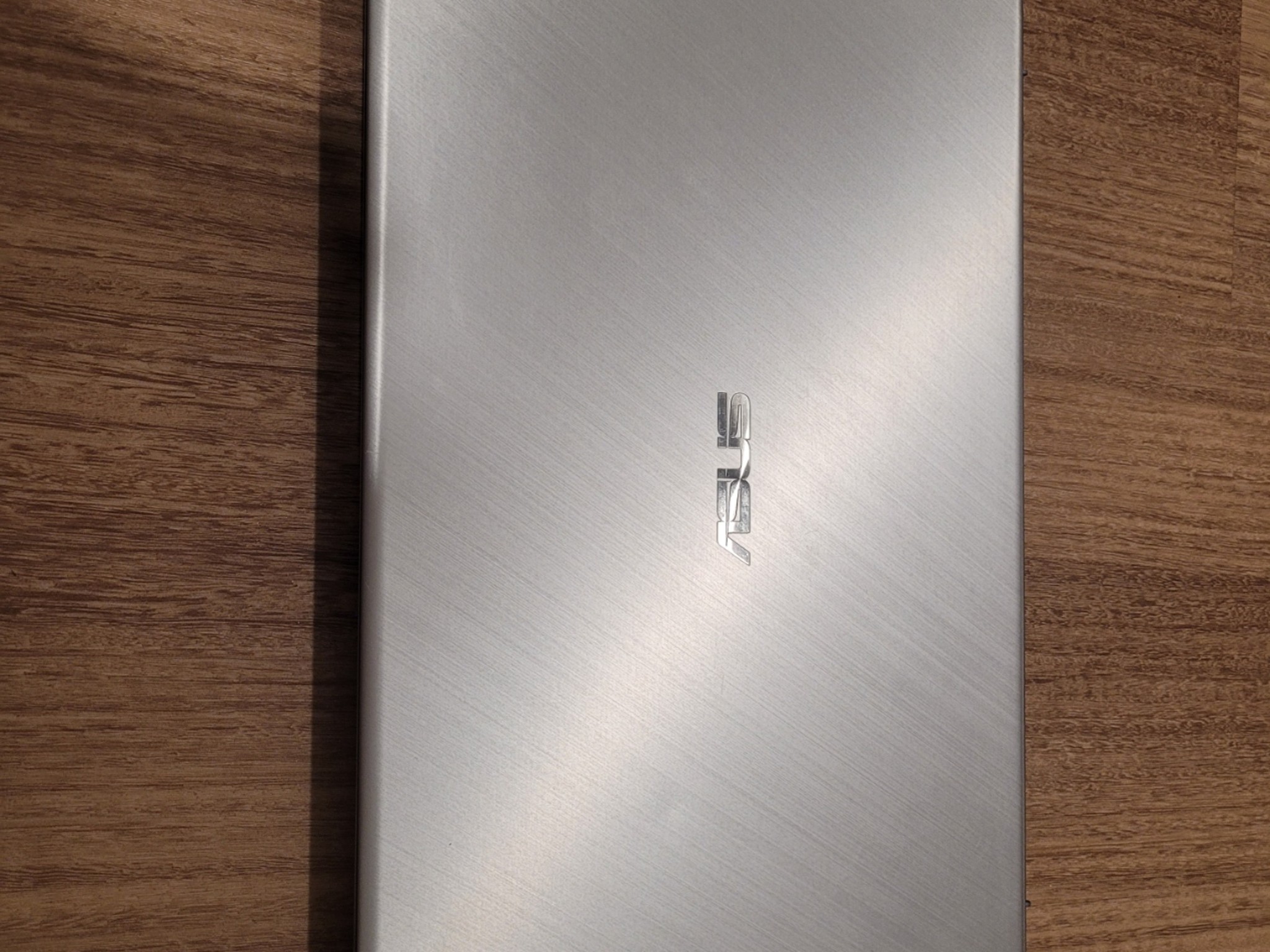 ASUS VivoBook 17.3 inch M712U (1TB, AMD Ryzen 7 5700U, 1.80GHz, 16GB)