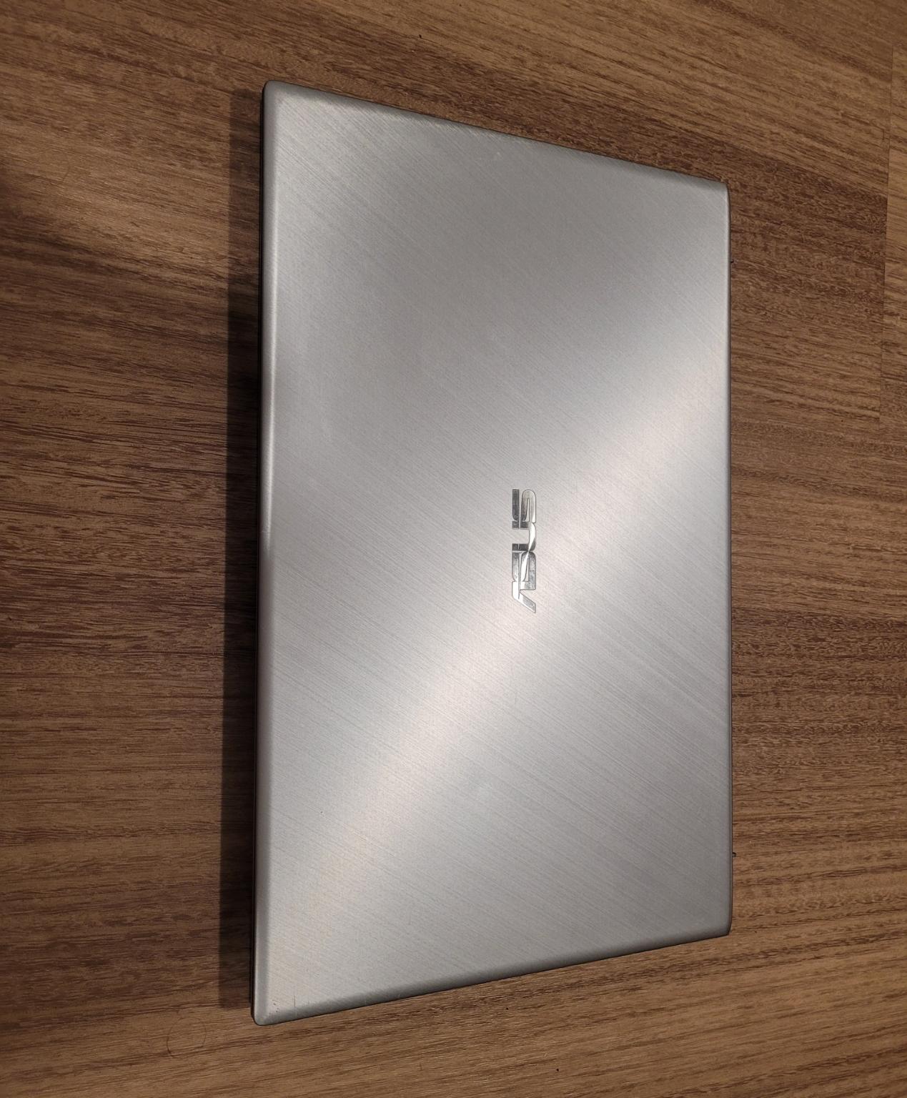 ASUS VivoBook 17.3 inch M712U (1TB, AMD Ryzen 7 5700U, 1.80GHz, 16GB)