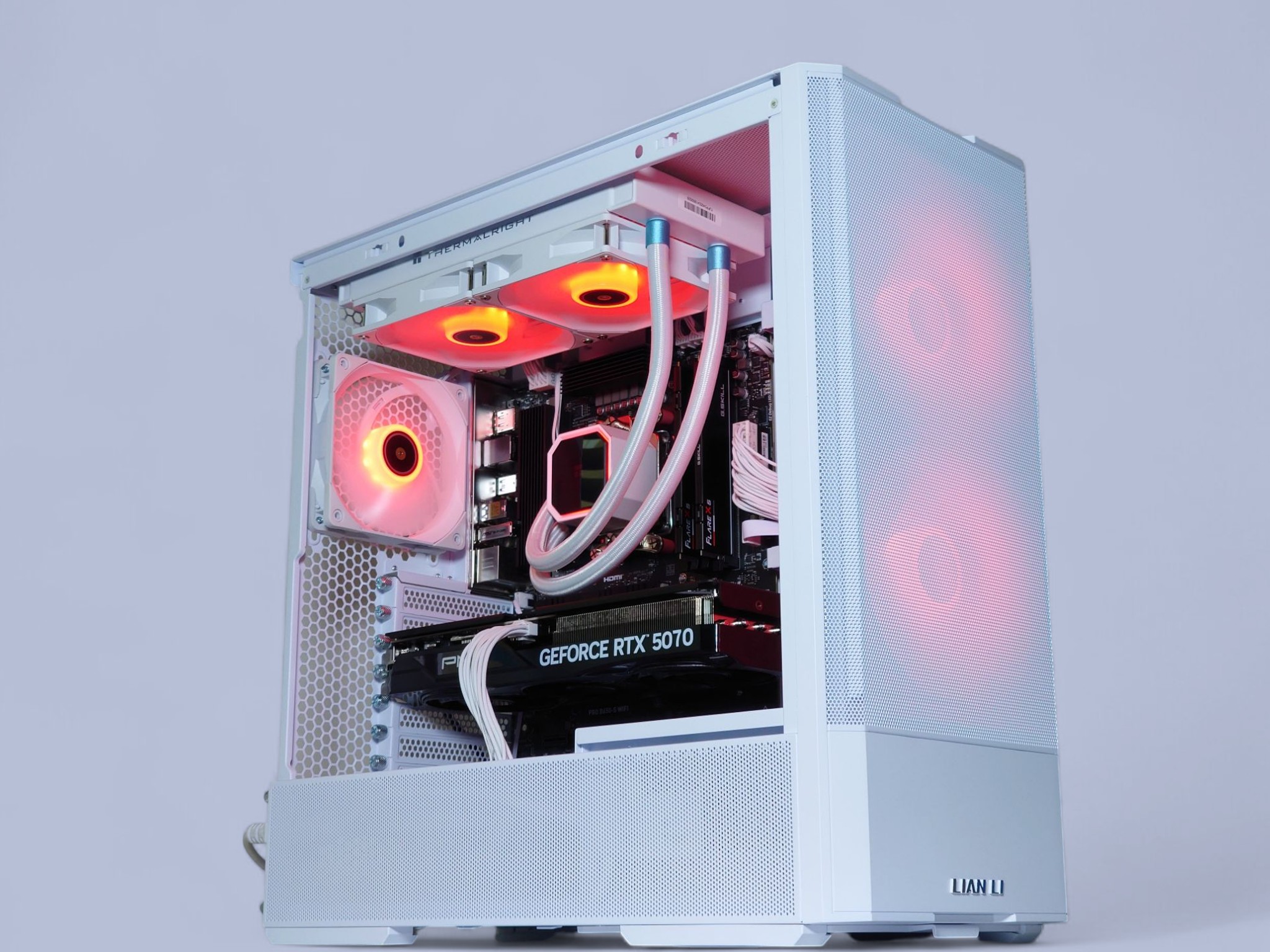 🌬️🐻‍❄️Nvidia RTX 5070 12GB❄️AMD Ryzen 7 7700❄️32GB DDR5❄️1TB NVME