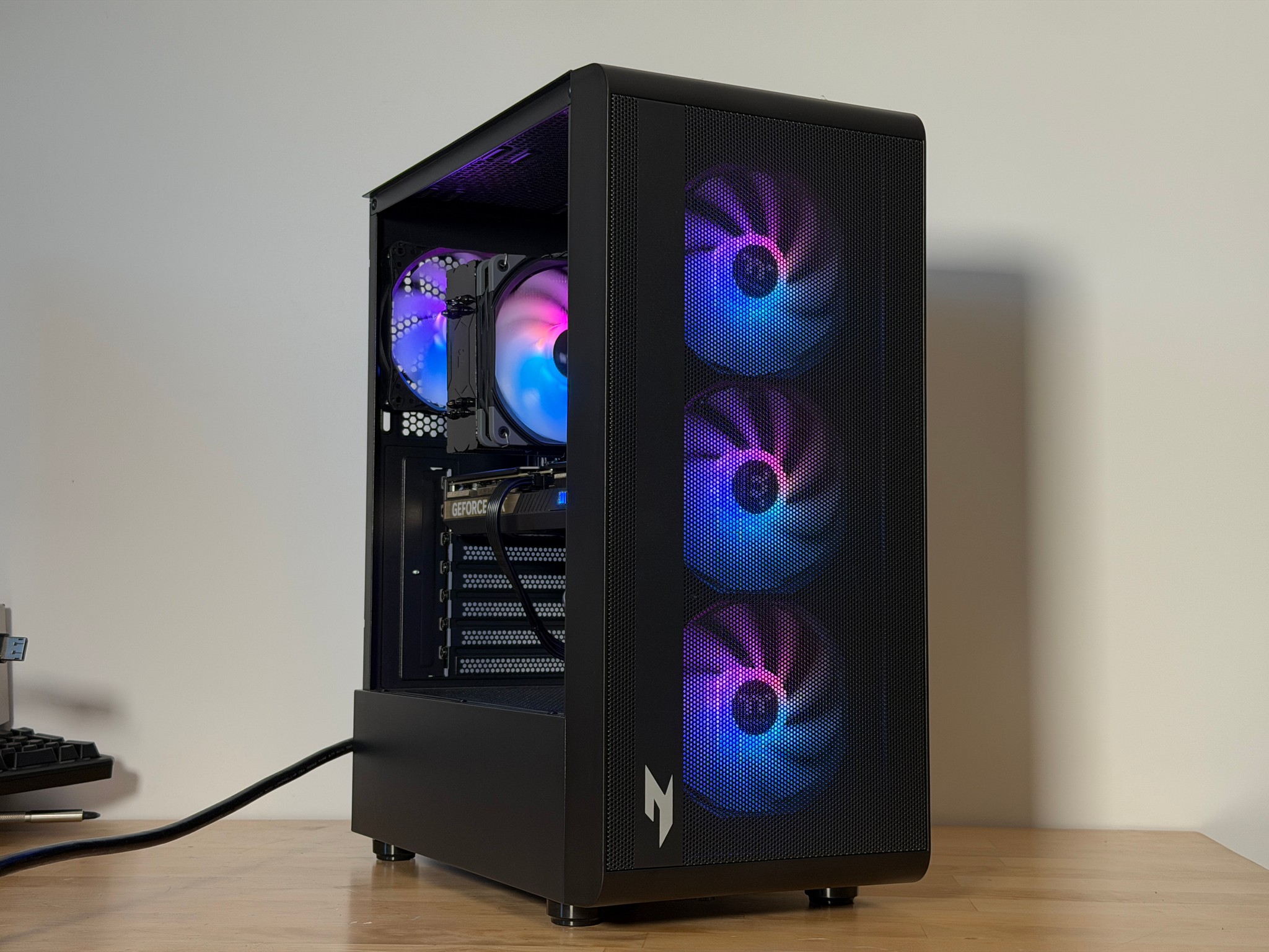 RTX 5070 Intel Core i7 14700f 2tb NVME 32gb DDR5 Gaming PC