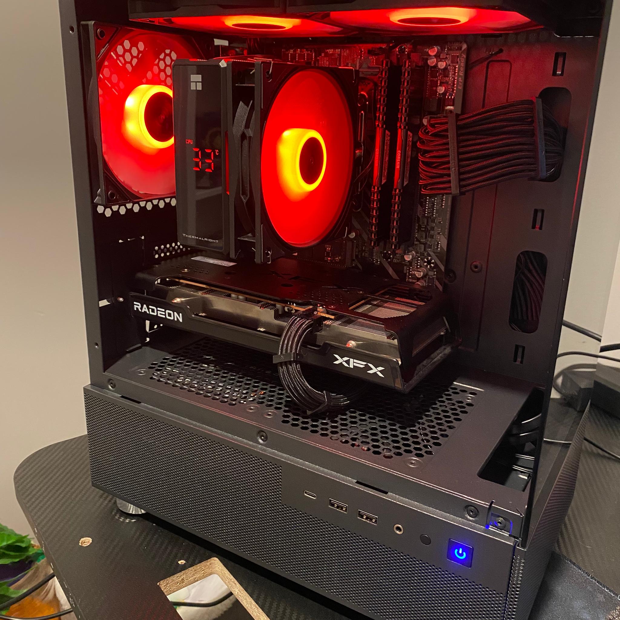 Ryzen 5 5500, Radeon 6600, 16GB Ram, 512GB NVME, Windows 11