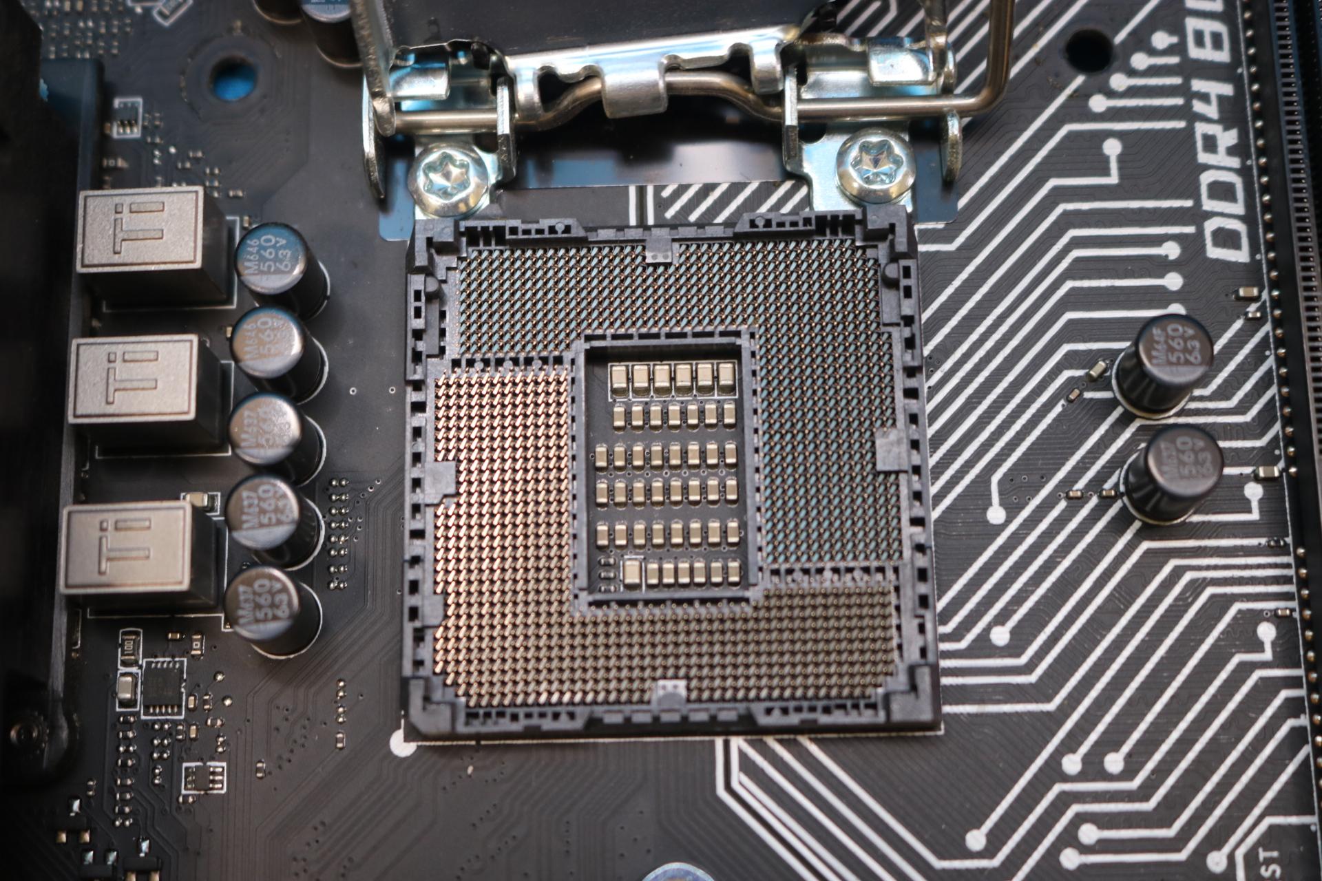 MSI B150A Gaming Pro Intel LGA1151/Socket H4 DDR4 ATX Motherboard & I/O Shield MS-7978