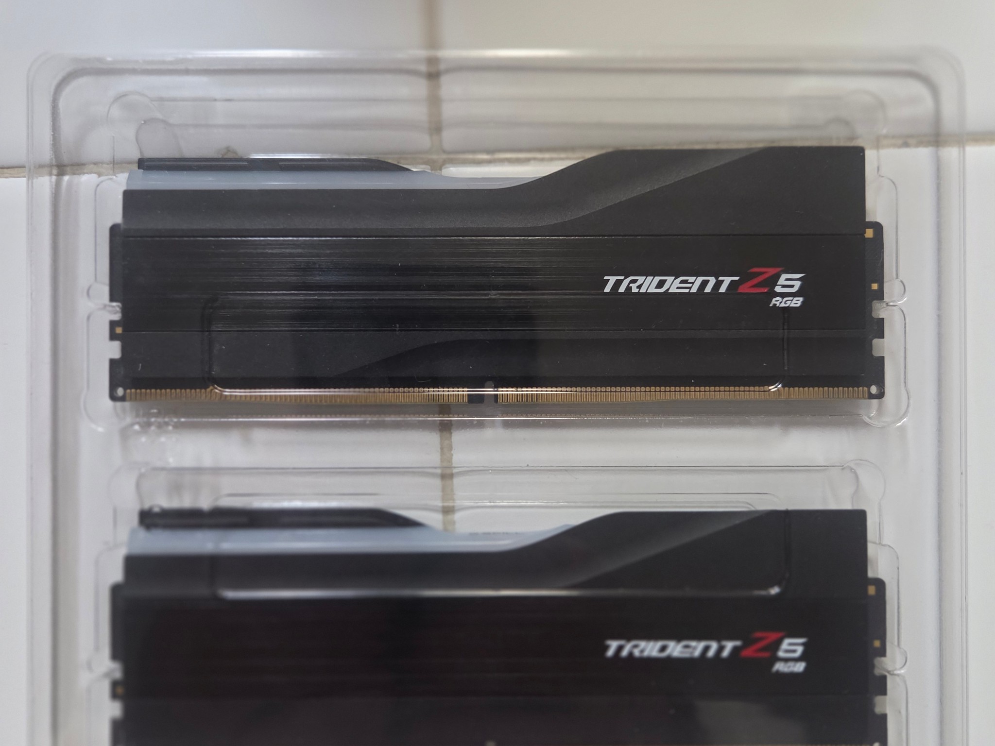 TUF GAMING Z790-PLUS WIFI - i9 13900k - 32gb ddr5 g skill trident z5 rgb 5600MHz