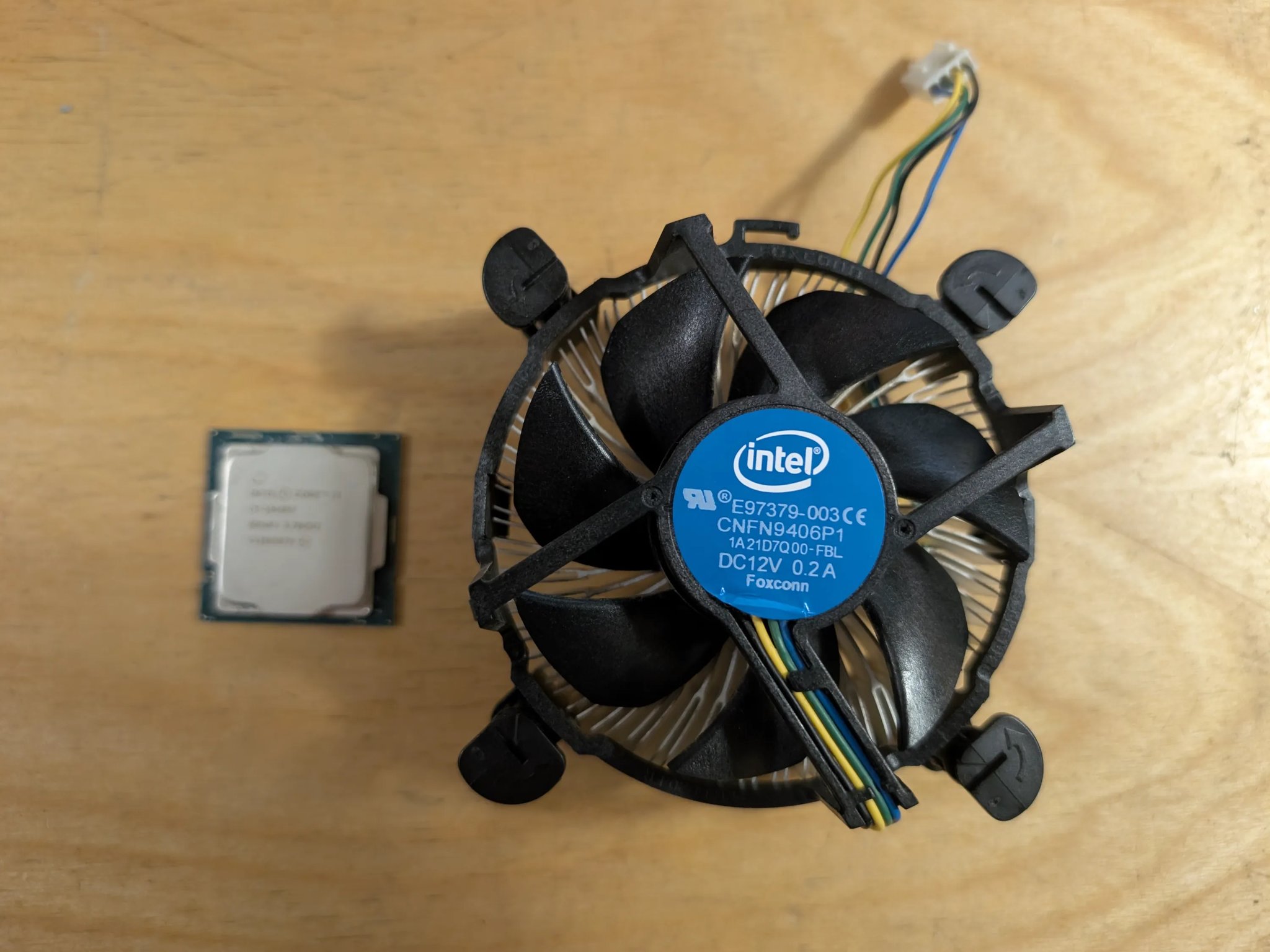 Intel Core i3 10105F + stock cooler