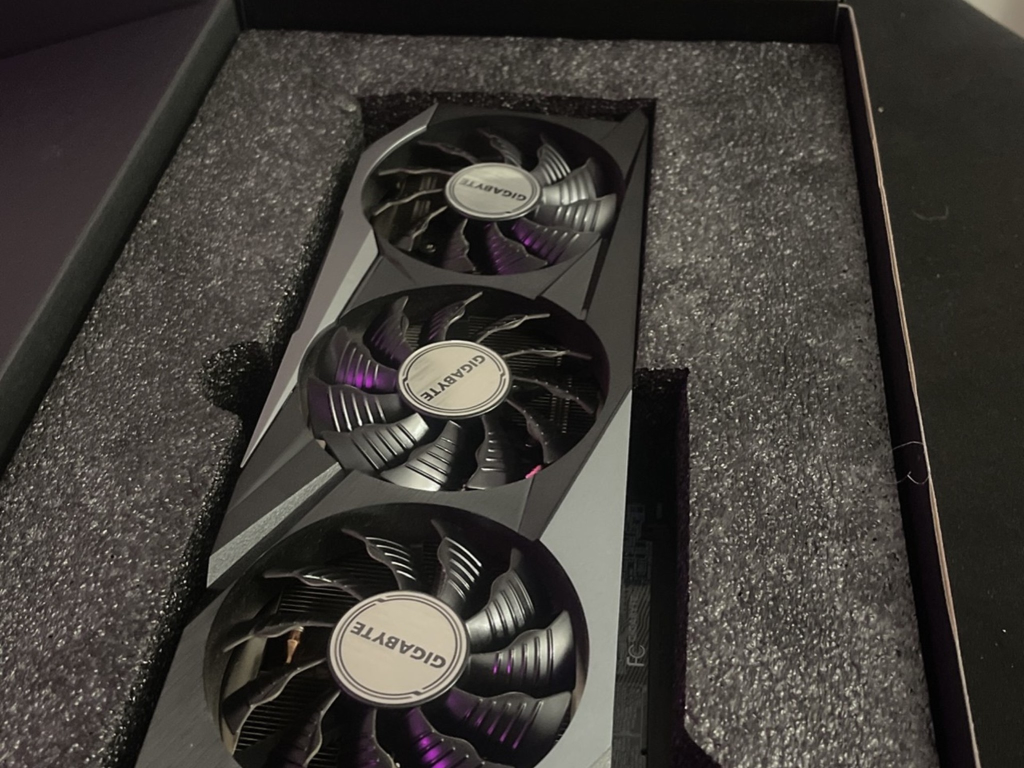 Gigabyte Rtx 3070 rev 2.0