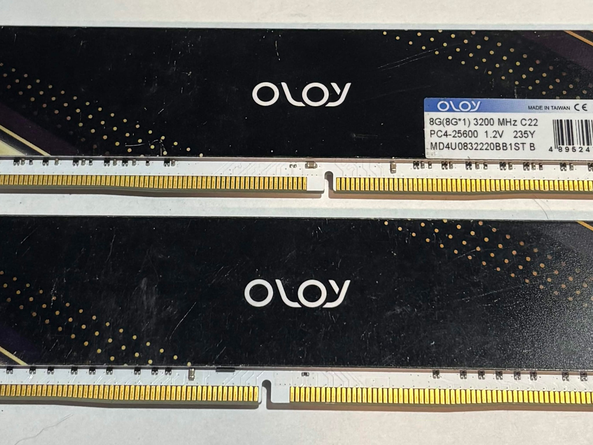 OLOy 16GB (2x8GB) DDR4 3200MHz Desktop Memory Kit | White Heatsinks | Tested Working  Condition