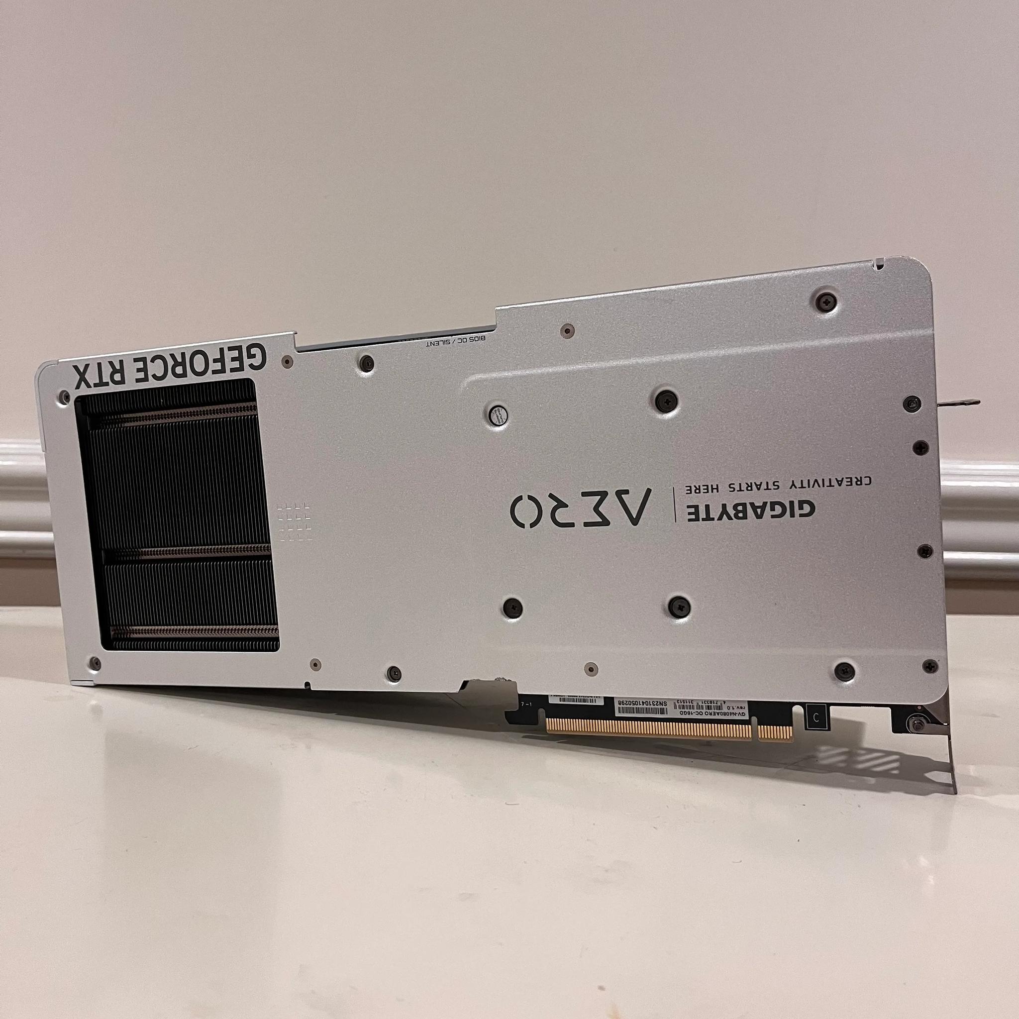 4080 AERO / READ DESC CUSTOM GAMING PC