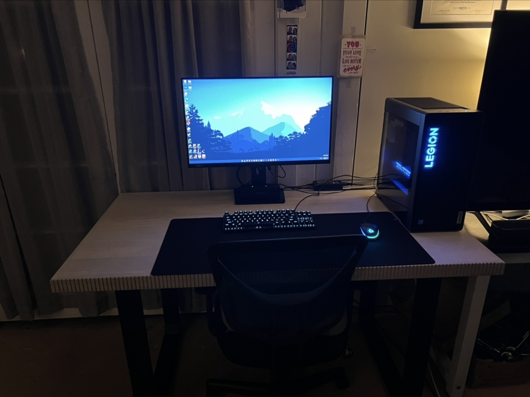 Lenovo Legion Tower 5i RTX 4070 12GB VRAM + Intel i7-13700F