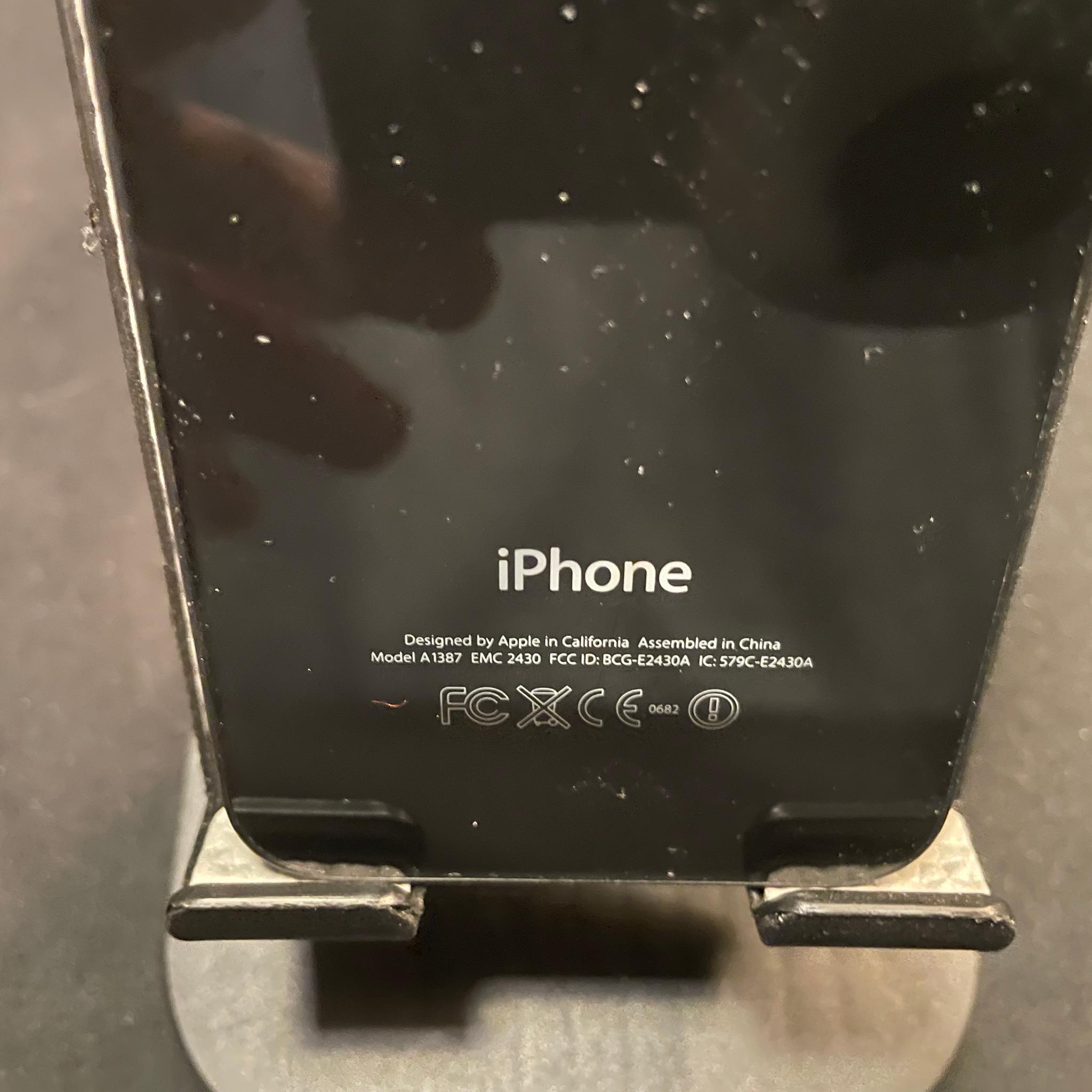 Apple iPhone 4s