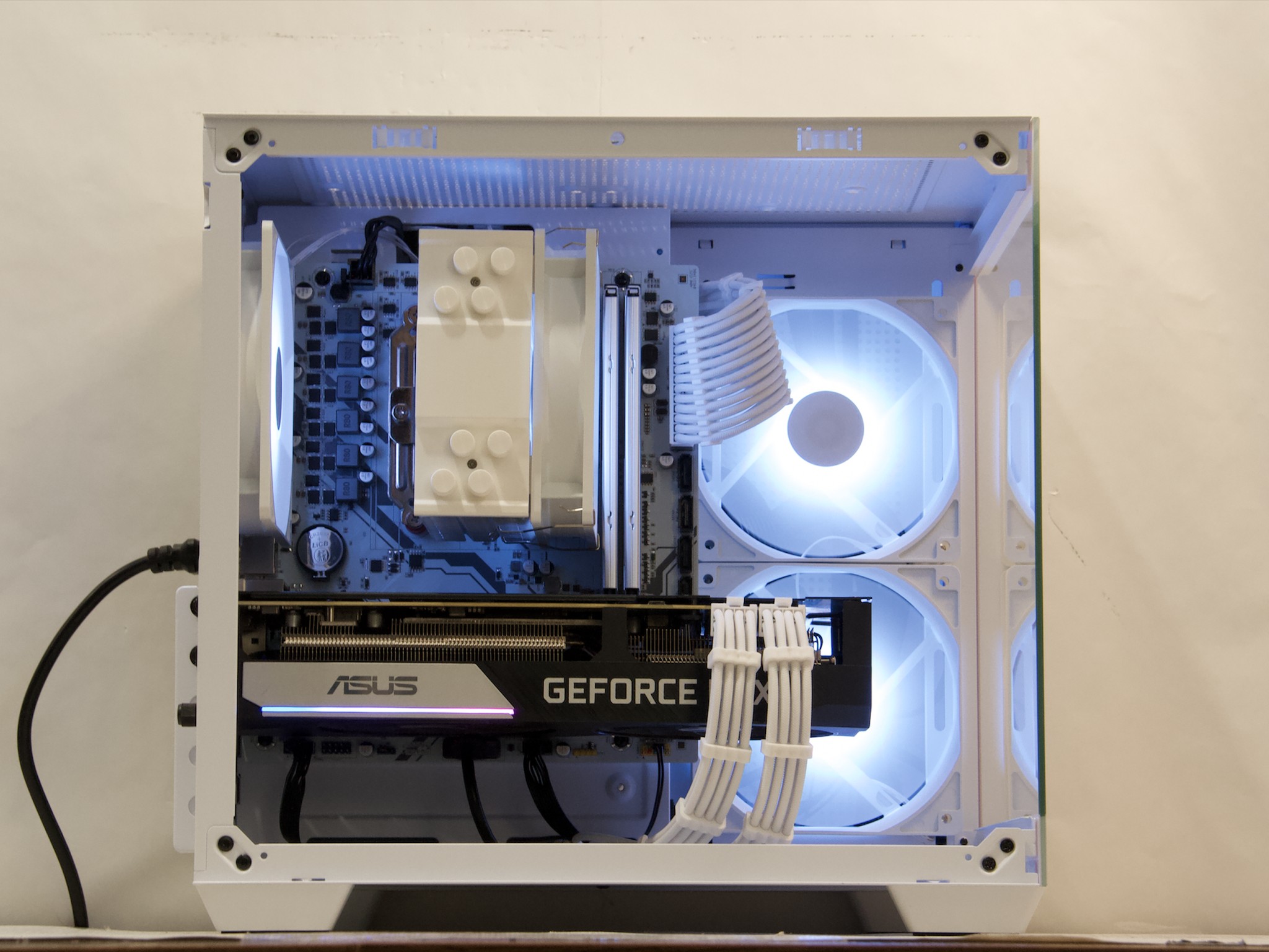 RTX 3070, Ryzen 5 5500, 32GB DDR4, 1TB NVMe SSD, WiFi - Gaming PC