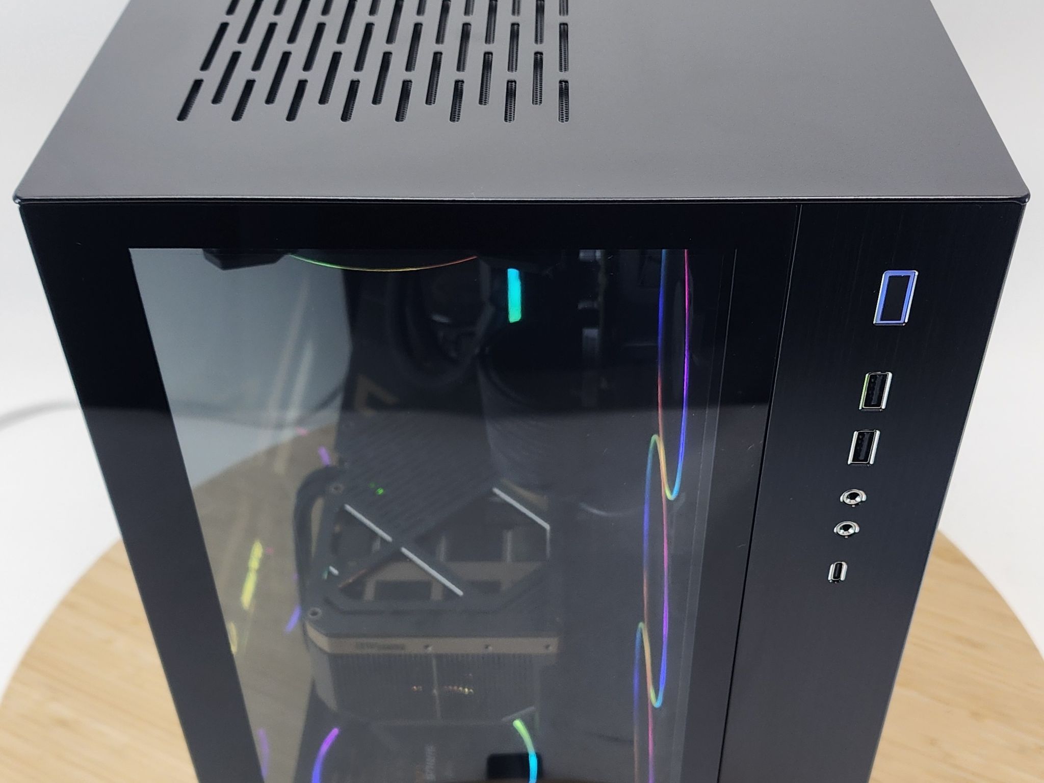 Gaming PC Ryzen 7 7800X3D 32GB RAM 2TB SSD RTX 5080 16GB Windows 11 Computer