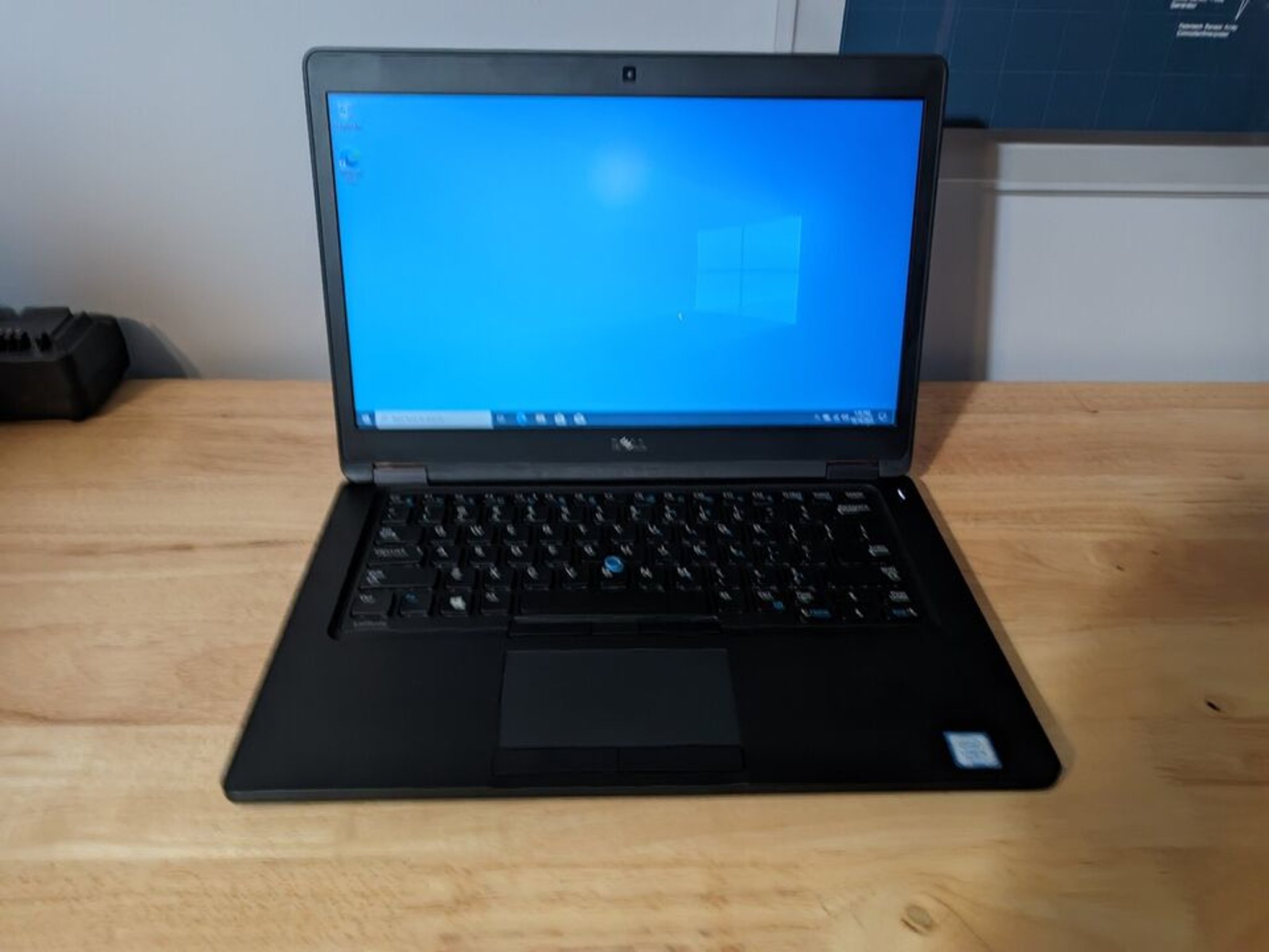Dell Latitude 5480 14'' (240GB SSD, Intel Core i5-7300U, 2.6GHz, 16GB RAM) Laptop. Free Shipping