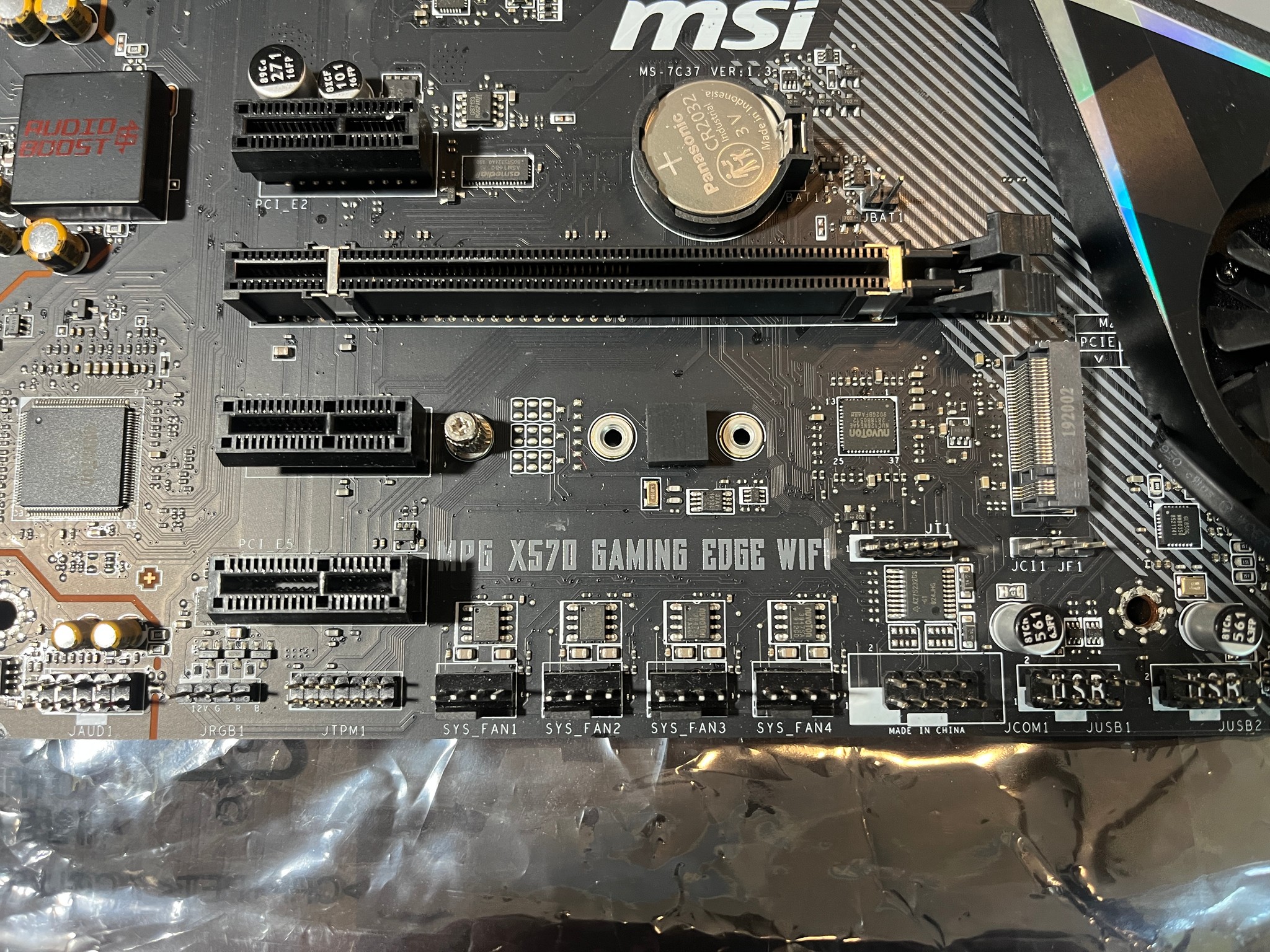 MSI MPG X570 Gaming Edge WIFI AMD X570 ATX Motherboard Socket AM4