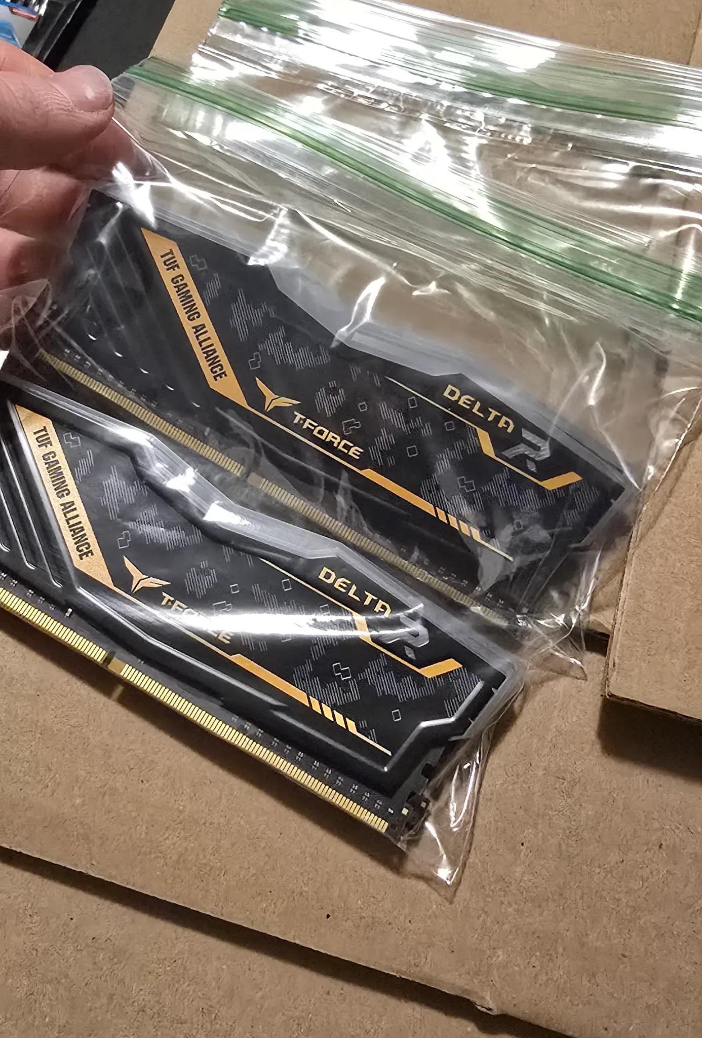 Asus tuf t-force delta r ram