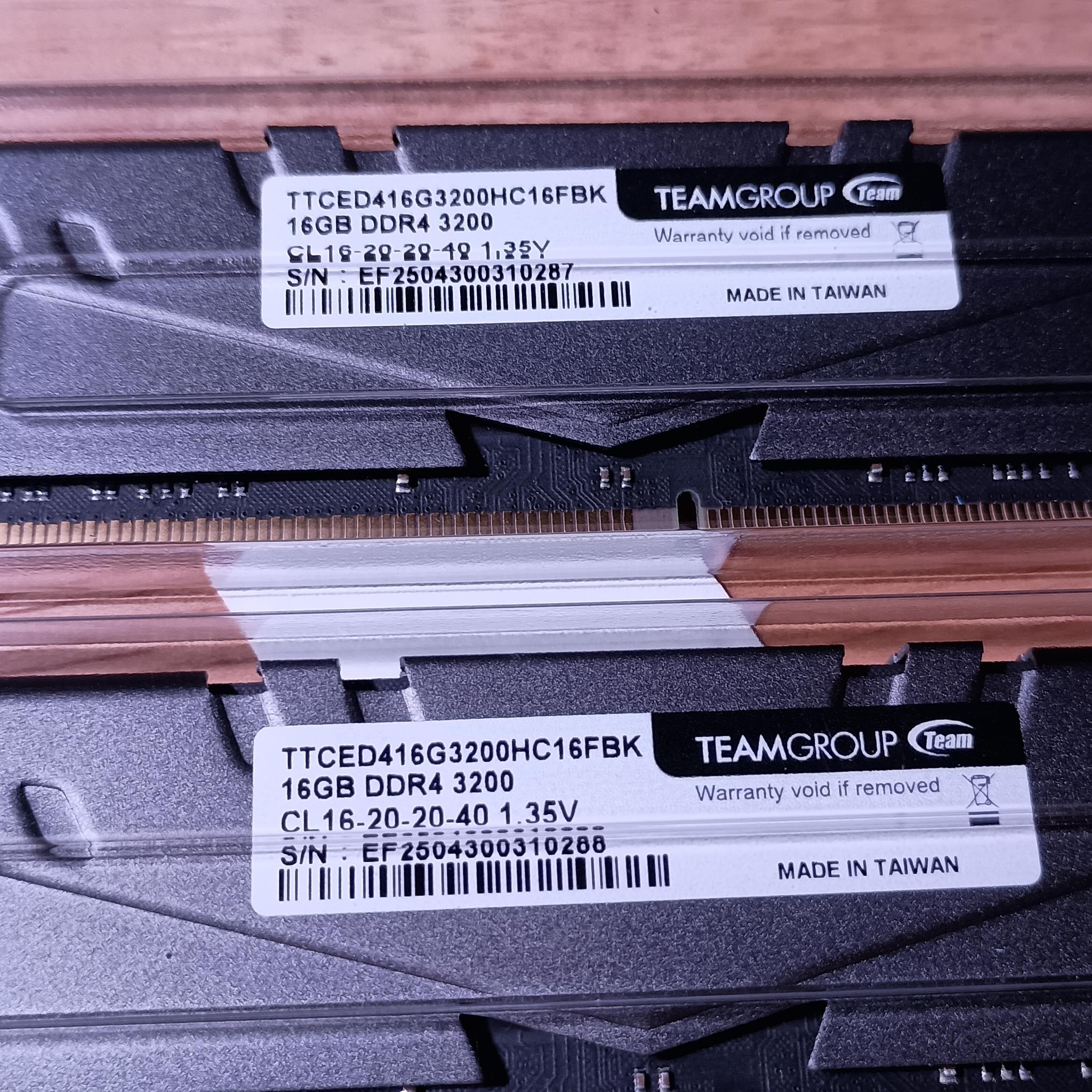 32GB DDR4 3200mhz - Team Group T-Create Expert memory kit, 2x 16gb udimms.