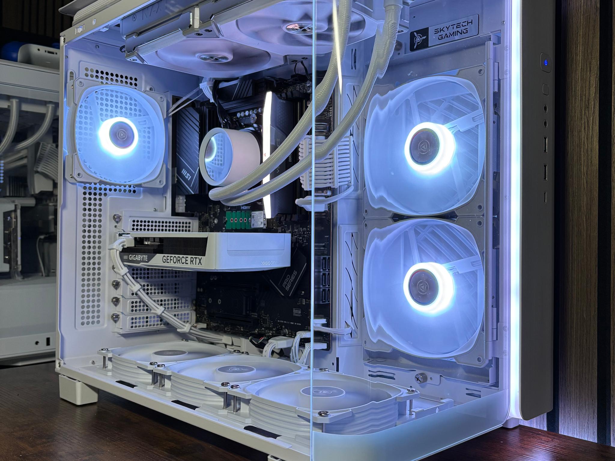 🤍 RTX 5060 | RYZEN 5 7500F | 16GB DDR5 RAM | LIQUID COOLED | WHITE GAMING PC
