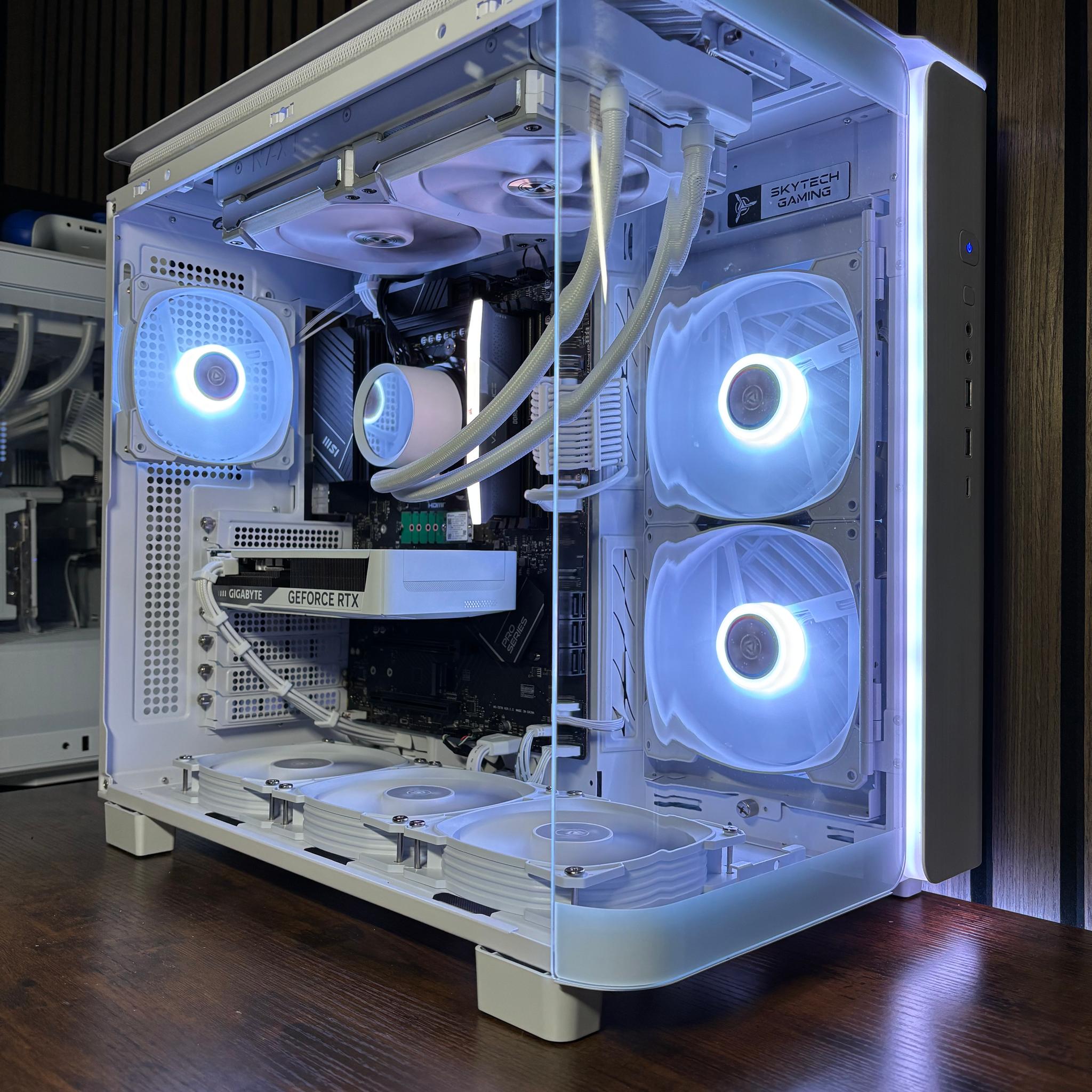 🤍 RTX 5060 | RYZEN 5 7500F | 16GB DDR5 RAM | LIQUID COOLED | WHITE GAMING PC