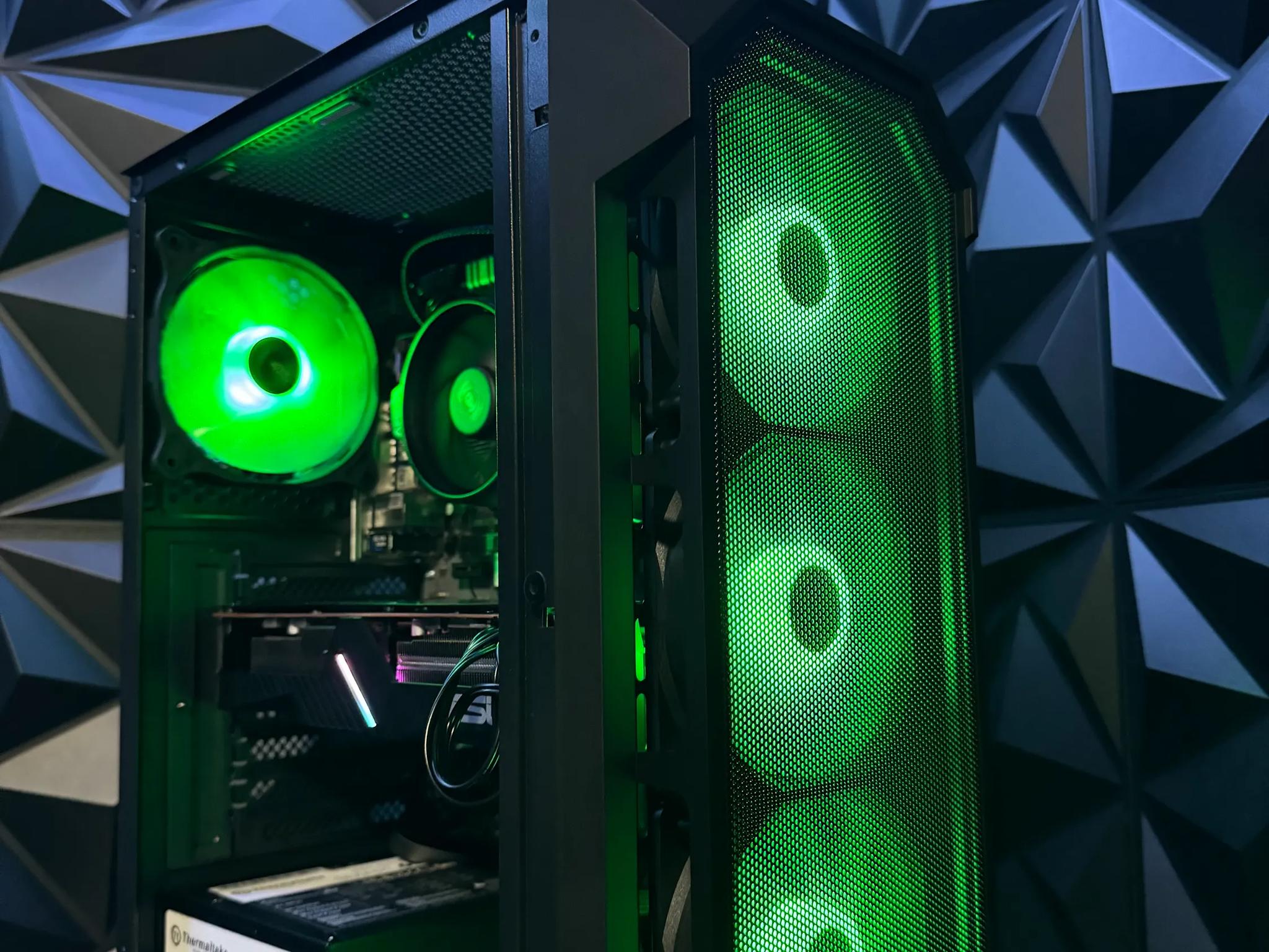 😑That Mid Mid Gaming PC 😑|Ryzen 5500 | RX 5700 XT | 32 GB DDR4 | 1 TB NVME|