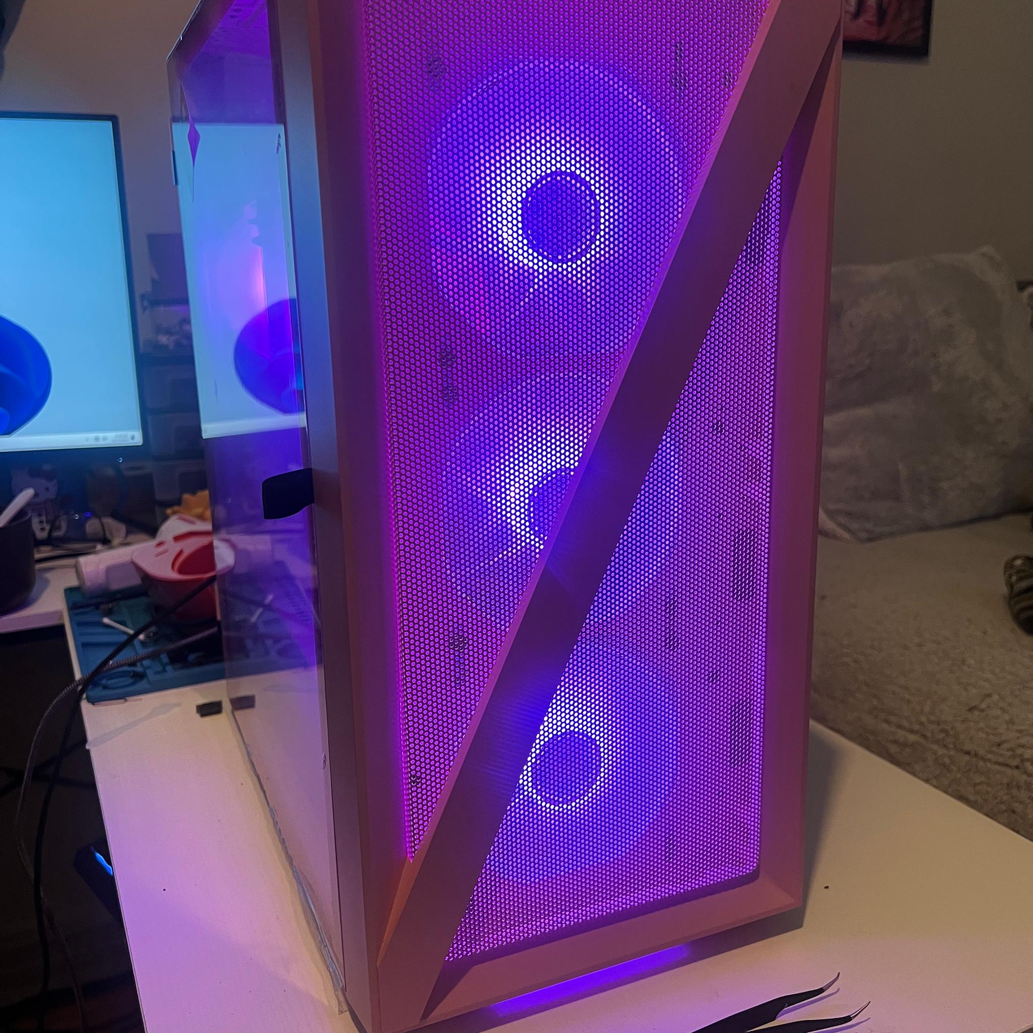 Pink 🌸 Gaming PC | Ryzen 7 3700X | EVGA RTX 3060 12GB | 16GB RAM | 512GB SSD | Windows 11 Home