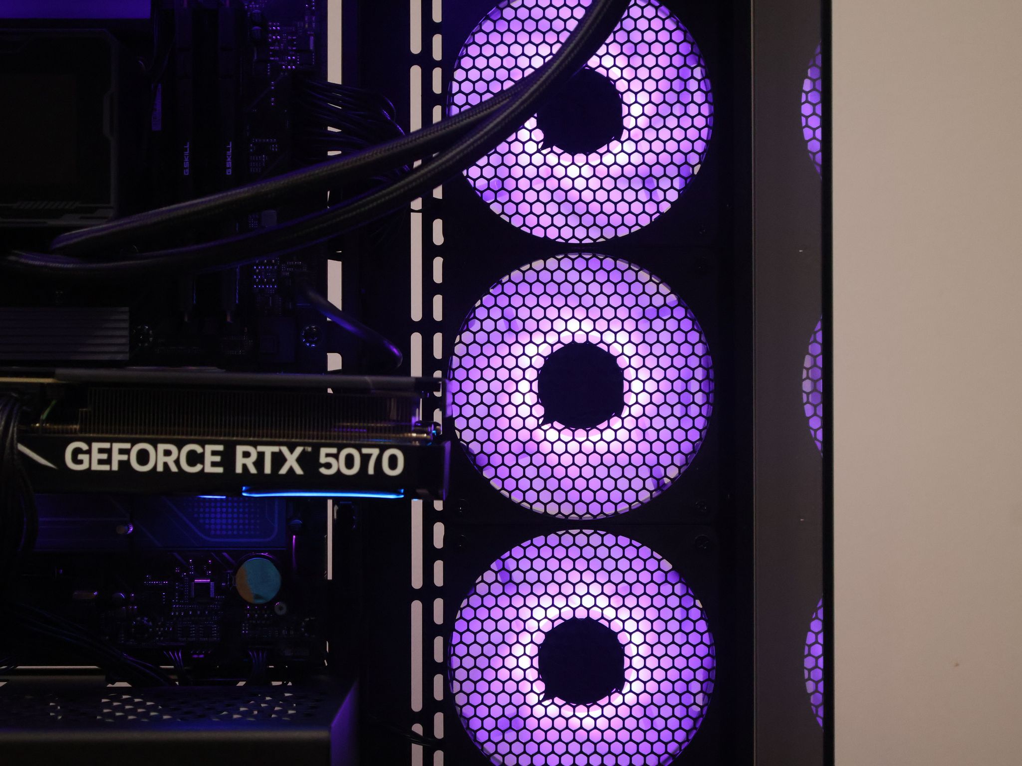 RTX 5070 Gaming PC – Intel Core Ultra 5 250K | 32GB DDR5 6000MHz | 2TB M.2 | 1440p Gaming