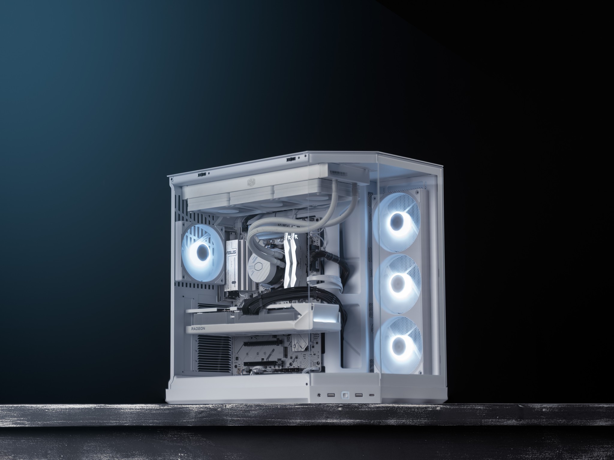 \ PF-20 / RX 9070 XT Ryzen 9 9900X  2TB 32GB DDR5 Windows 11 4K Gaming PC Powerstation