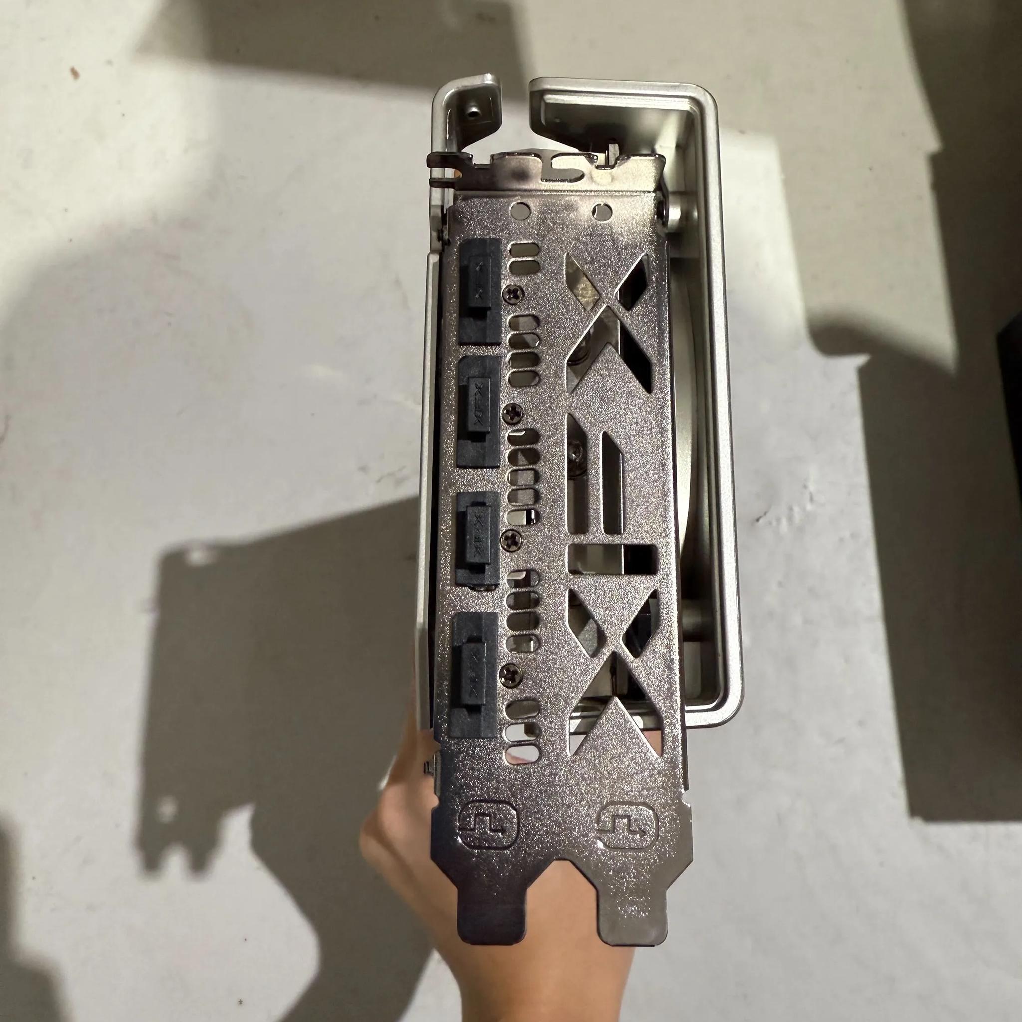 XFX Speedster AMD Radeon RX 6700XT 12GB