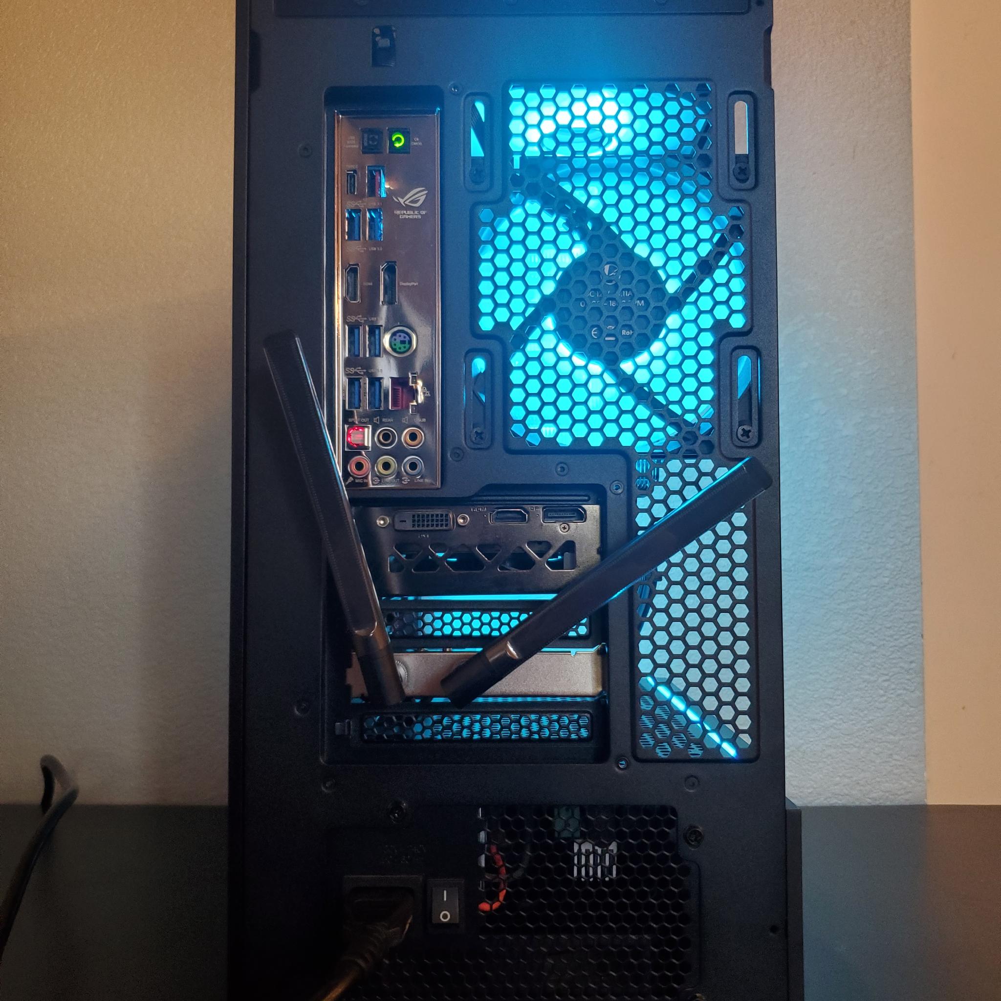 RTX 2060 | i7 6700 | 16GB DDR4 | 500GB SSD | WiFI & Bluetooth