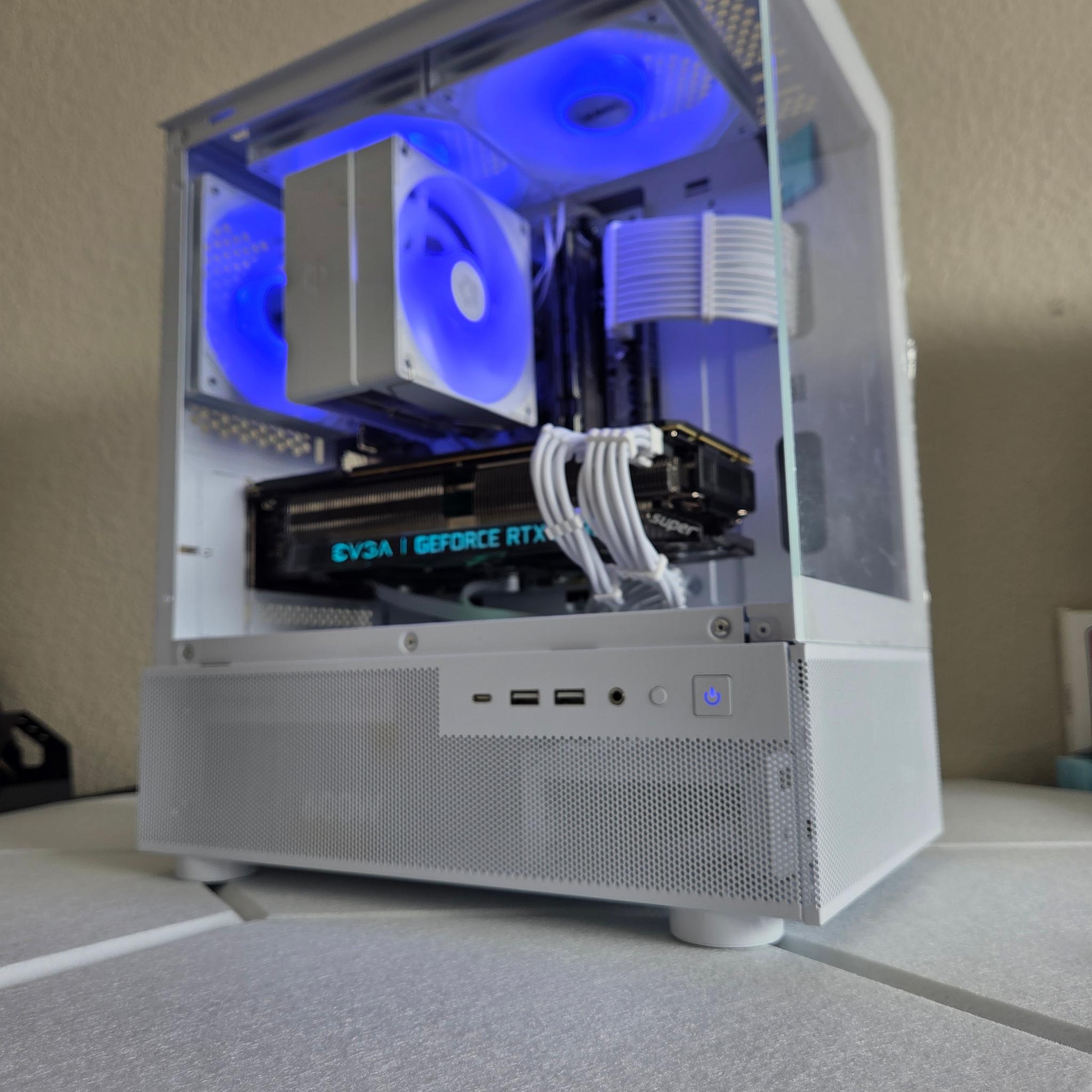 WINTER STORM – Ryzen 5 5500 / RTX 2080 super / 16GB RAM / 500GB NVMe SSD❄️⛄❄️/I/
