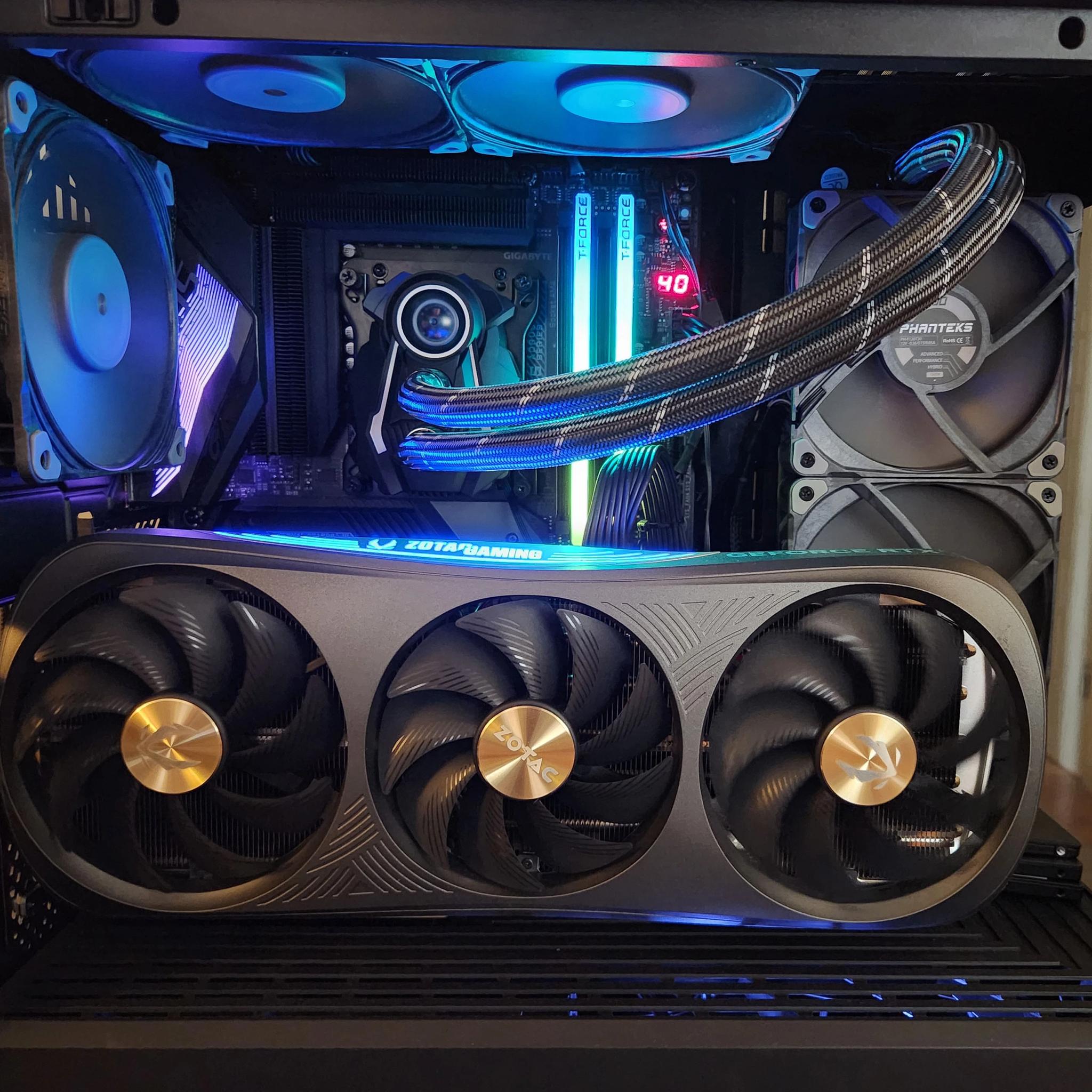 RTX 4080 Zotac Trinity