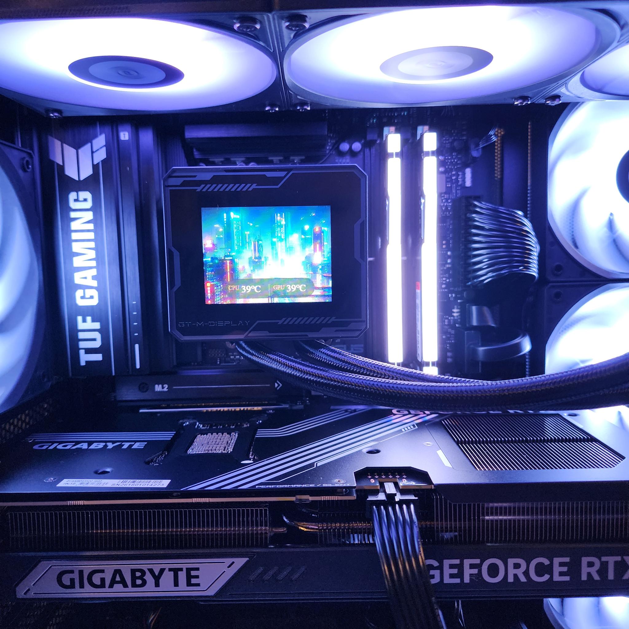 RTX 5080 / Ryzen 7 9800X3D / 32GB DDR5 RAM / 2TB NVMe