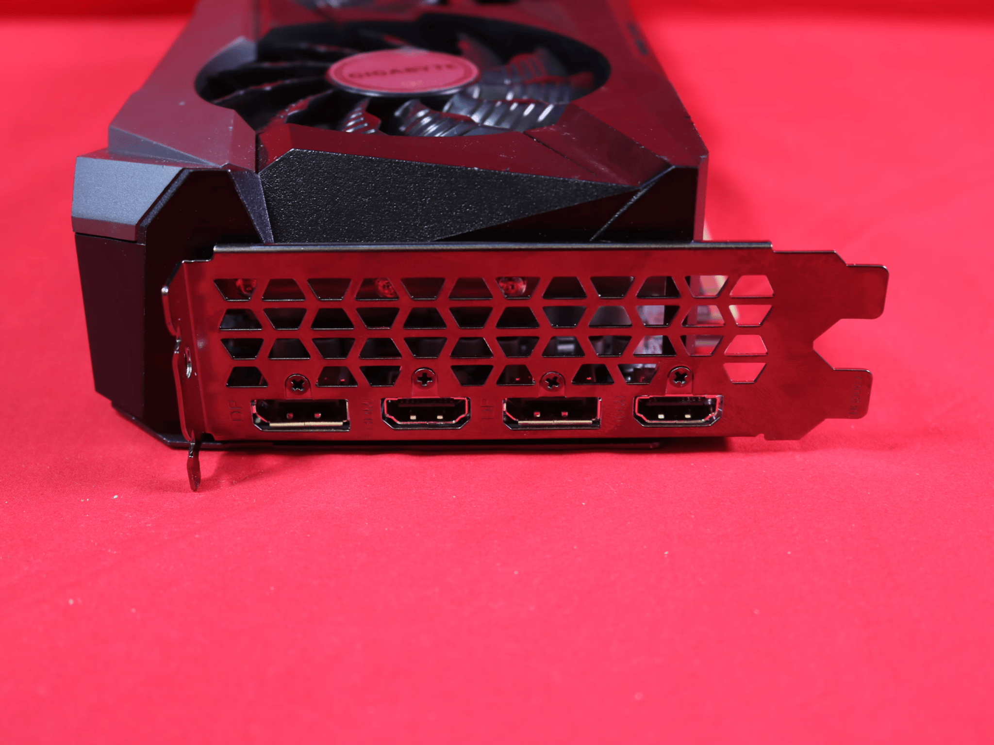 *AS IS/FOR REPAIR* Gigabyte GeForce RTX 3070 Ti Gaming OC 8GB GDDR6X PCIe 4.0 x16 Desktop GPU
