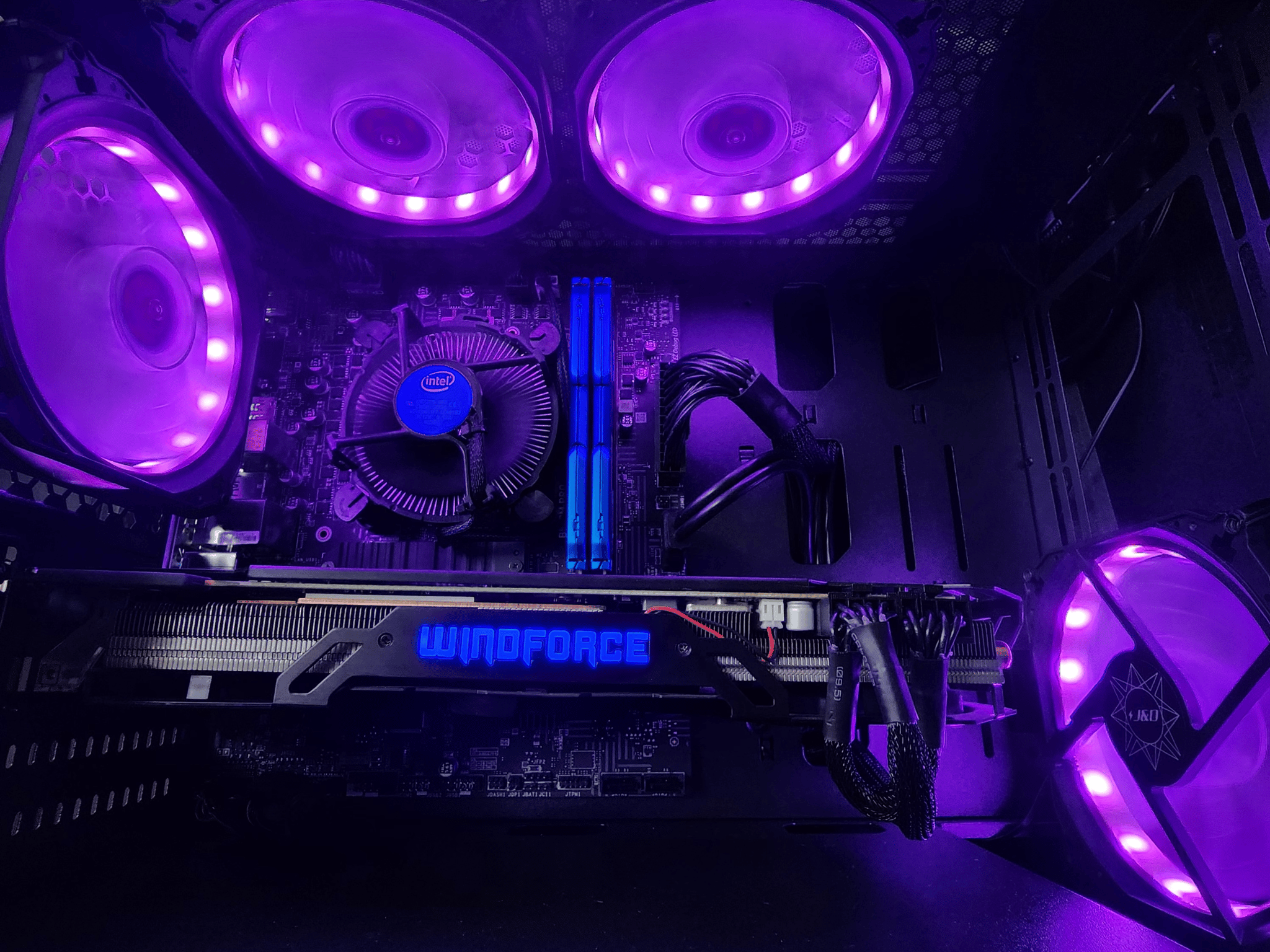 Intel Core i3 10100F // GeForce GTX 980 4GB // 16GB 3200MHz