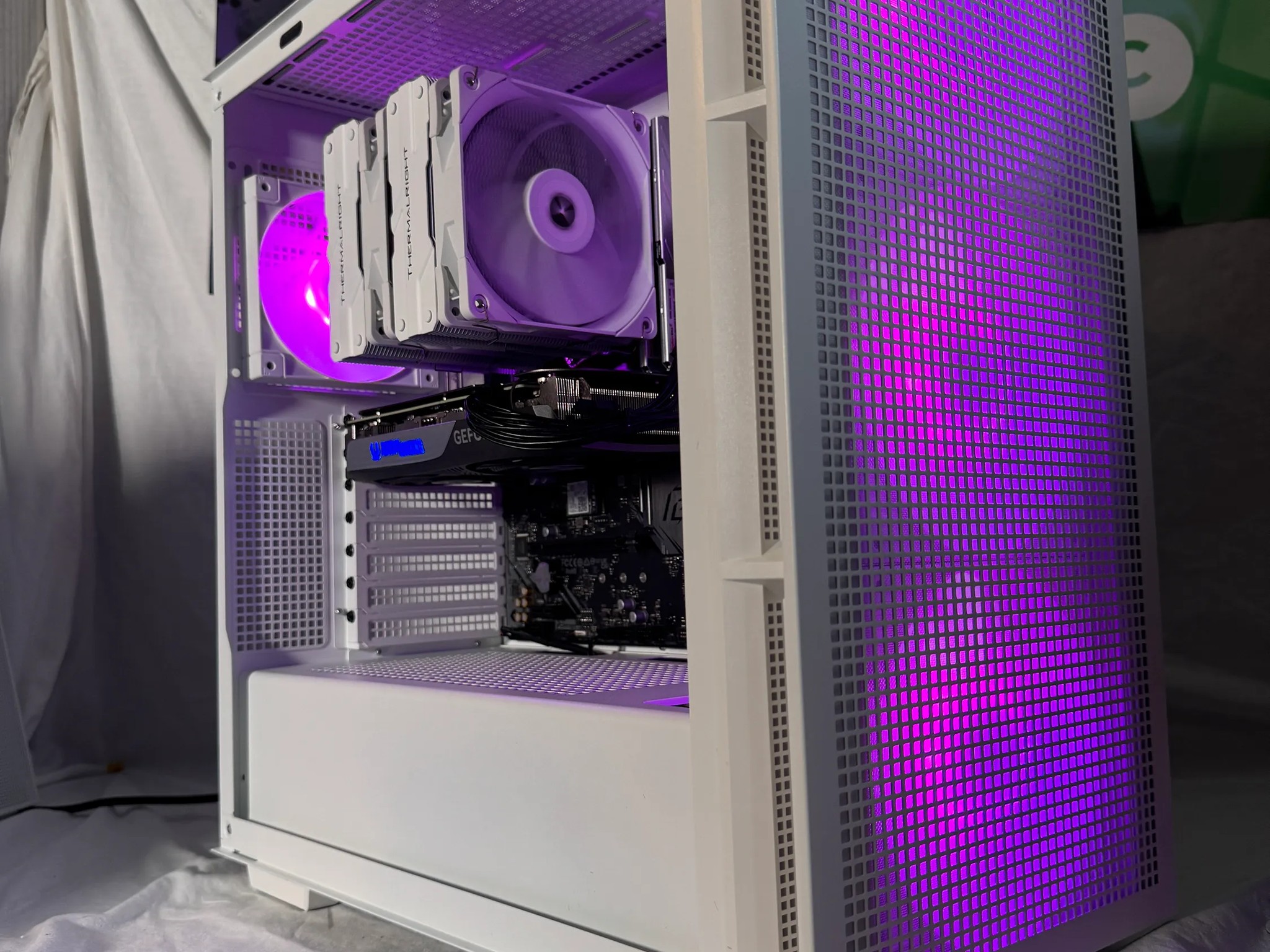 RTX 4070 | Ryzen 5800X3D | 32GB DDR4 | 1TB SSD | Gaming PC