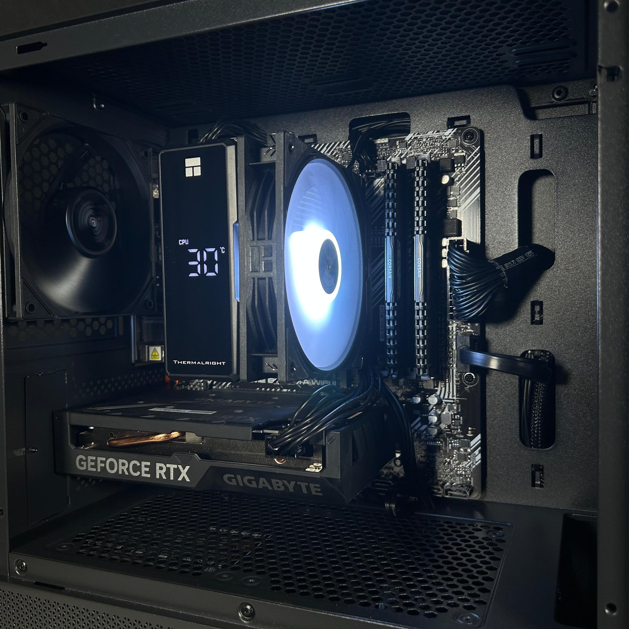 Business Casual 🤵- Ryzen 5 5600X | RTX 4060 | 32GB DDR4 | 1TB