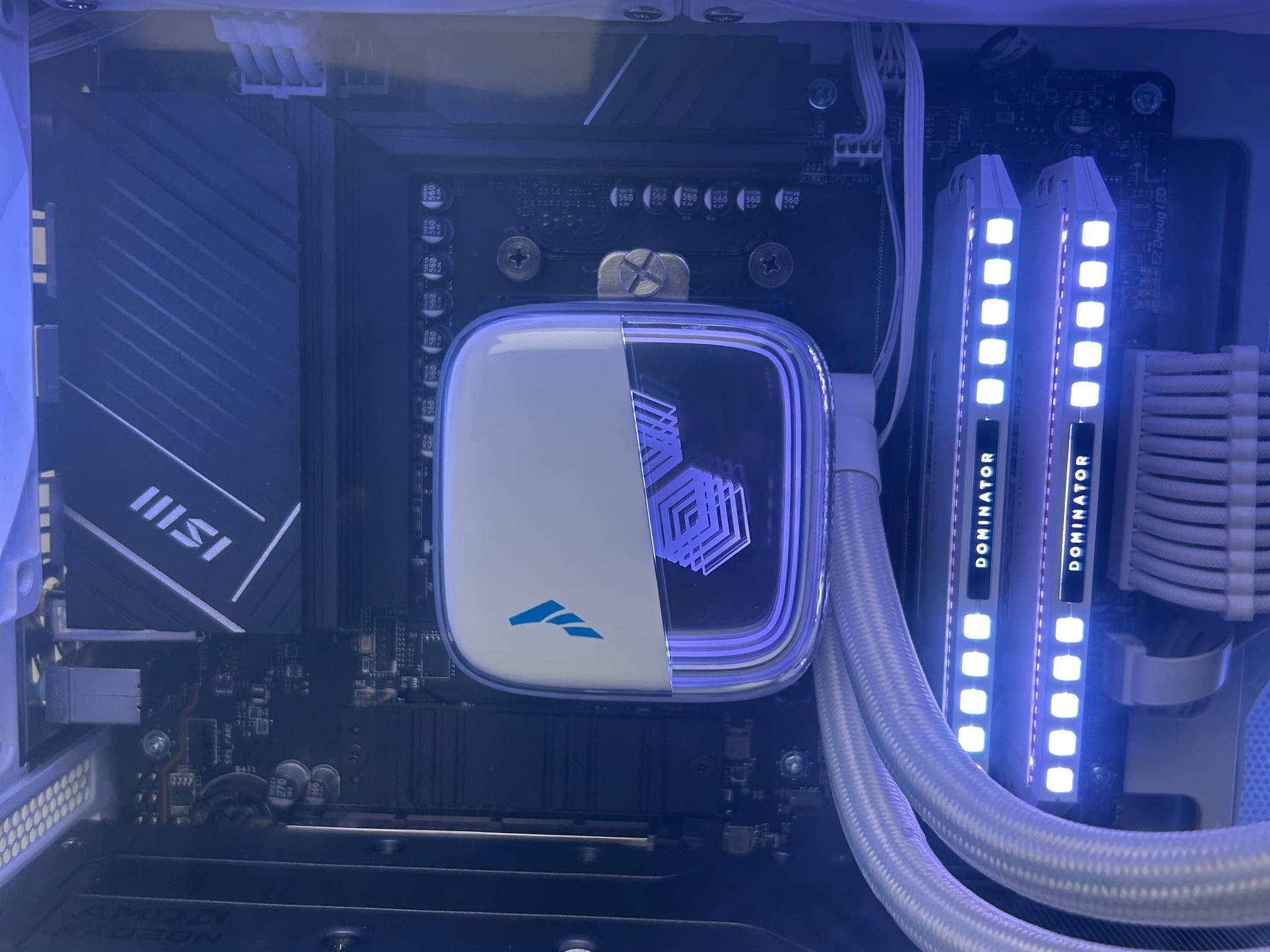 Rx9060 XT 16gb | Ryzen 5 | 32gb DDR5 | Gaming pc