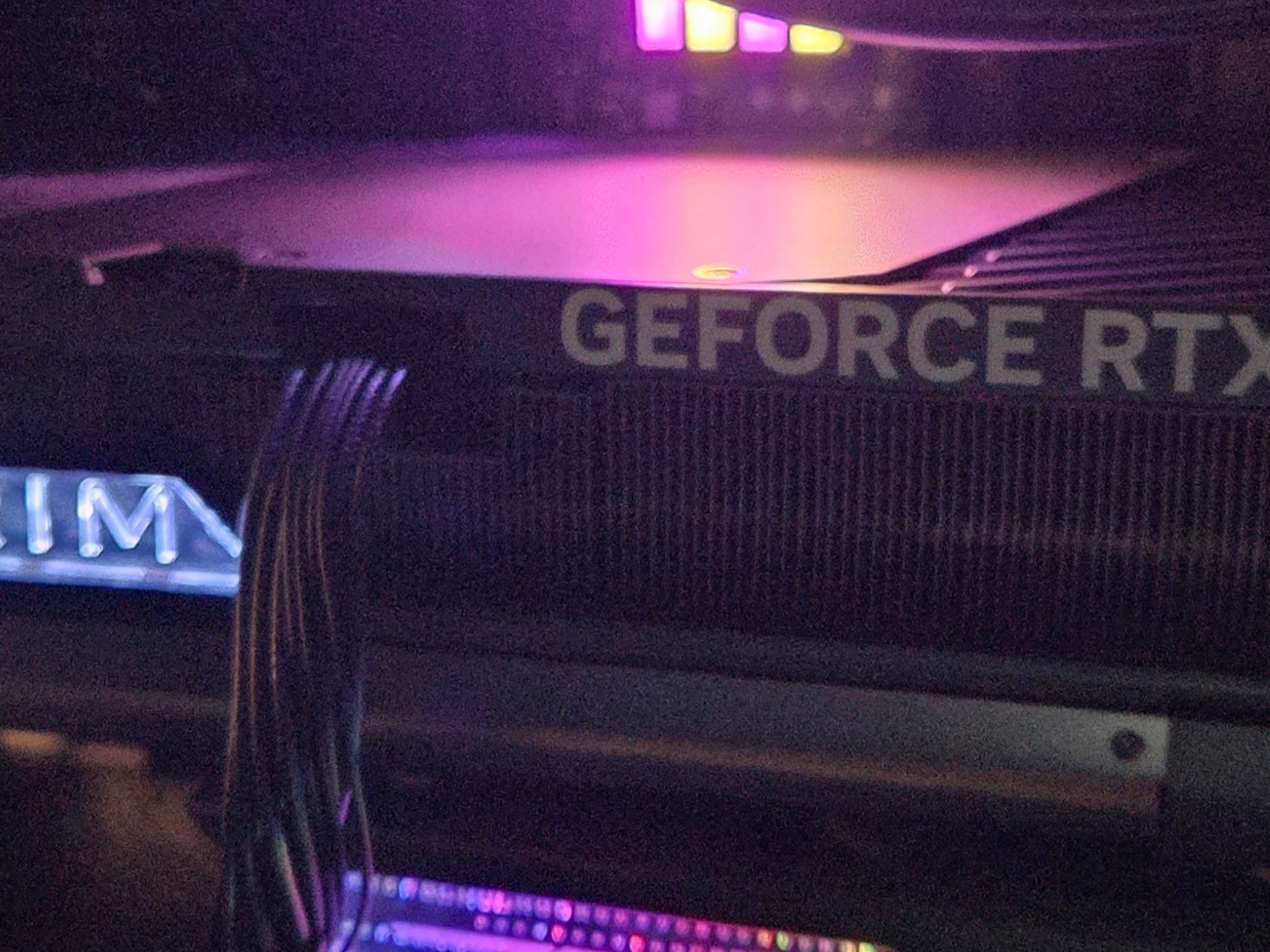 MSI GeForce RTX 5080 16G SUPRIM SOC