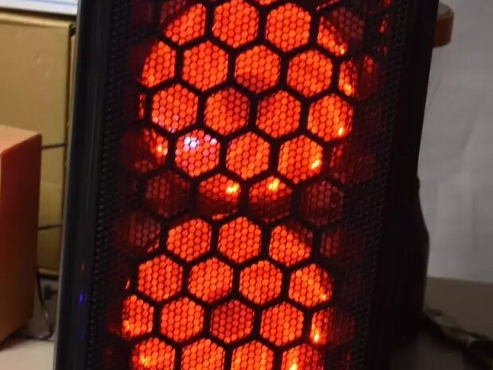 GAMING PC INTEL XEON 2690 16GR RAM GPU 1080TI 11GB 1TBNVME &500GB HHD WIFI 600 W 12 CORES &24THERADS