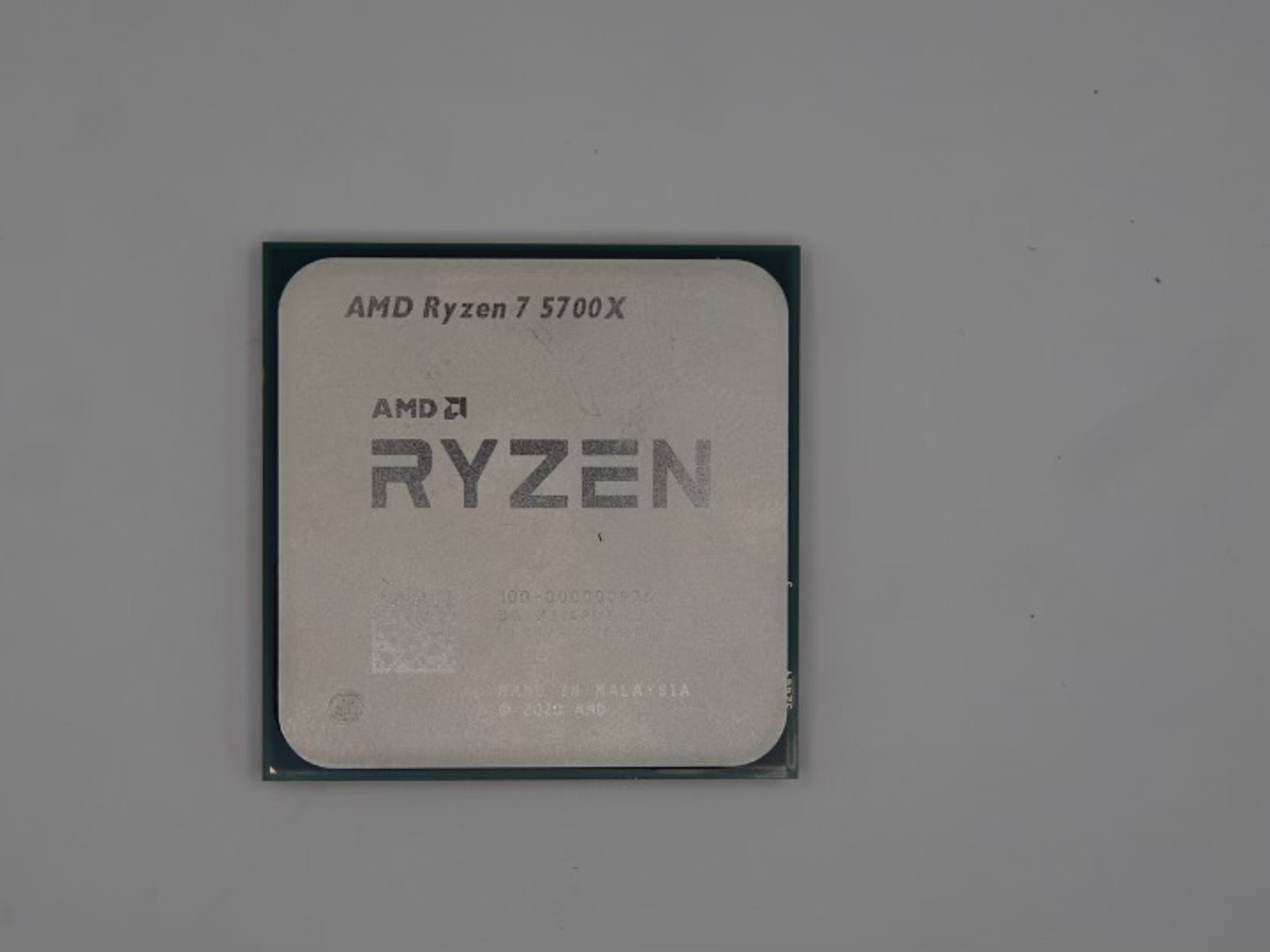 AMD Ryzen 7 5700x