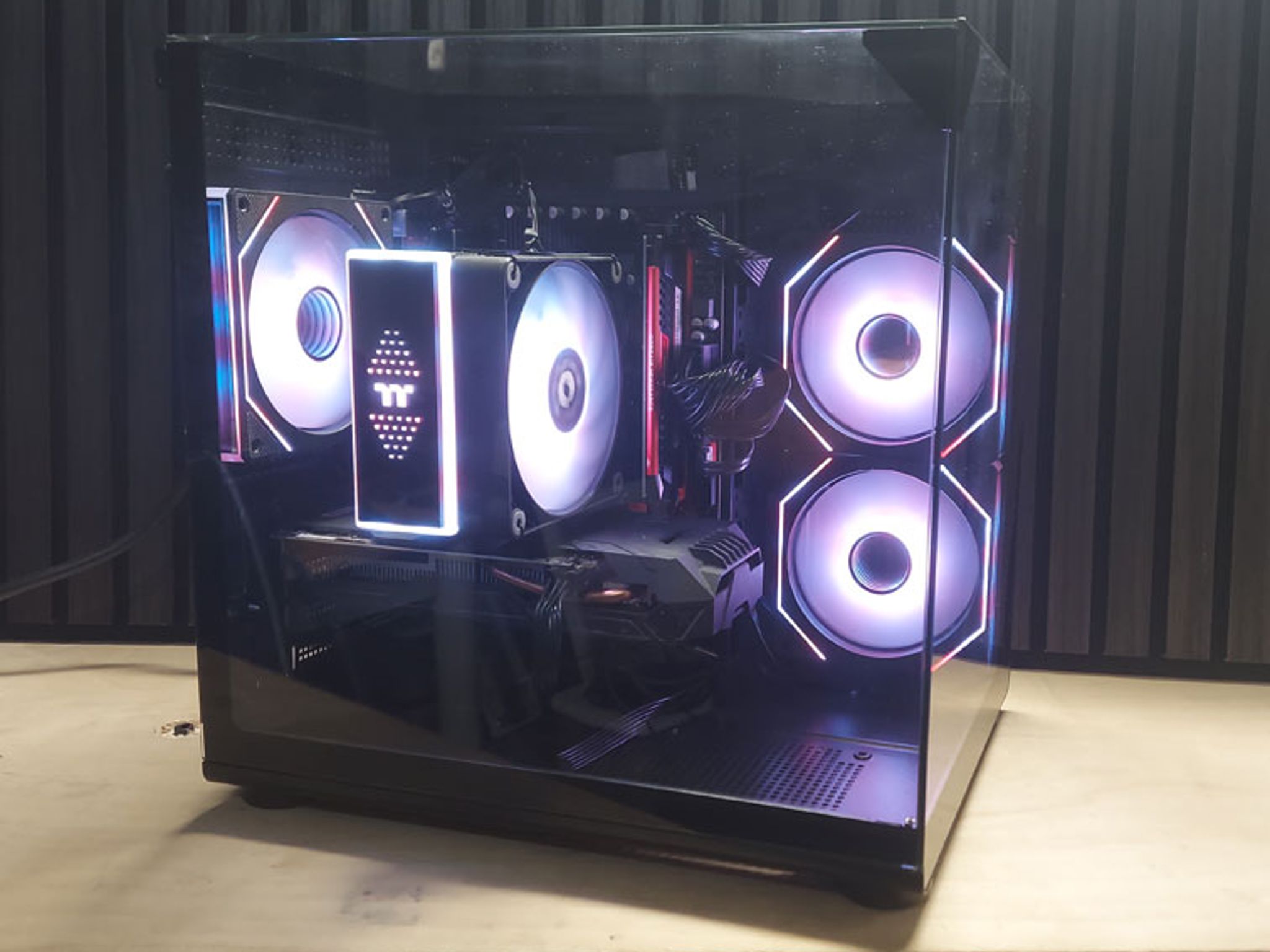 Intel Sledgehammer 8-Core/16-Thread PC | GTX 1060 | 32GB RAM | 1.25 TB | RGB Penthouse Glass Case