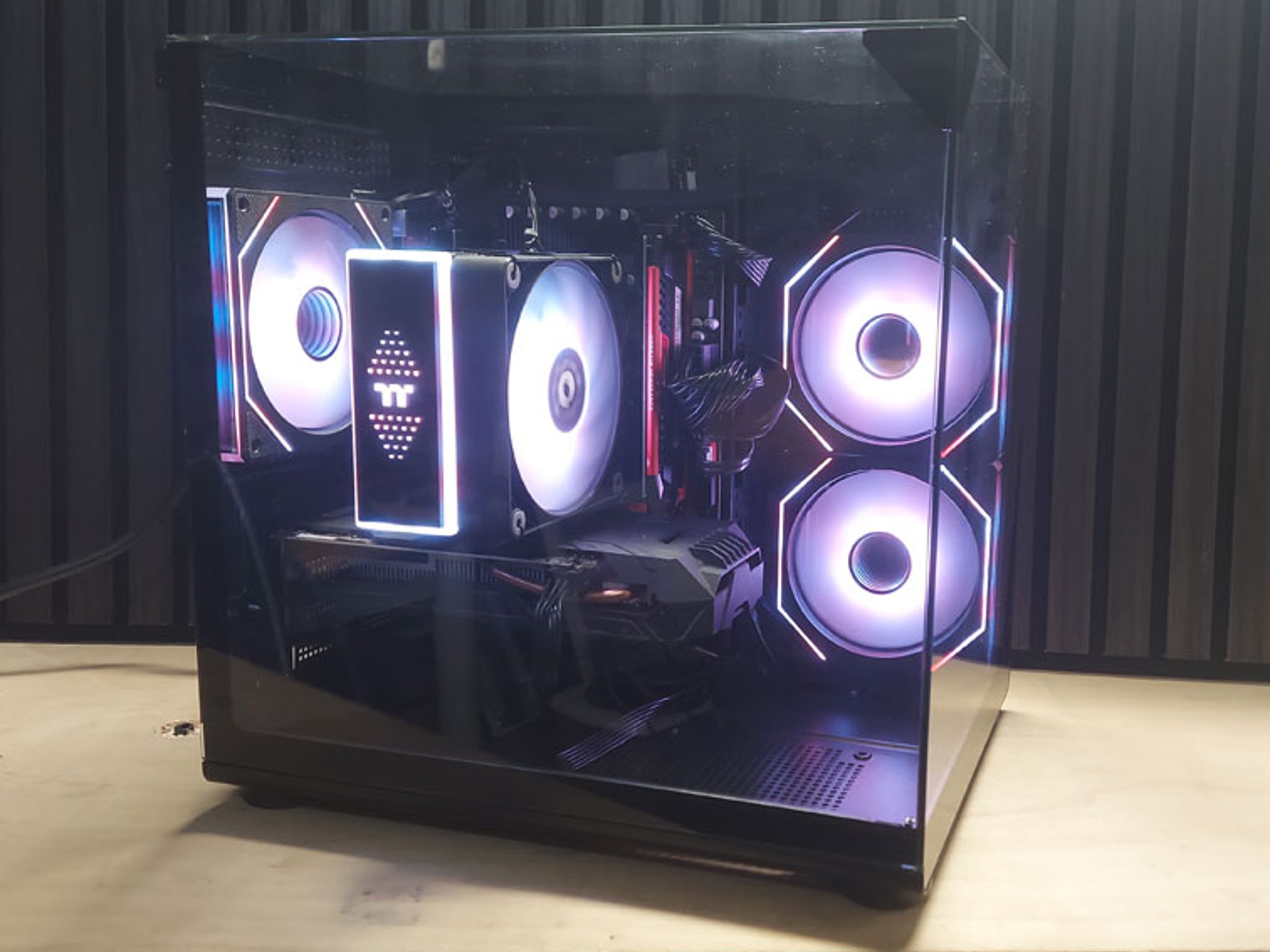 Intel Sledgehammer 8-Core/16-Thread PC | GTX 1060 | 32GB RAM | 1.25 TB | RGB Penthouse Glass Case