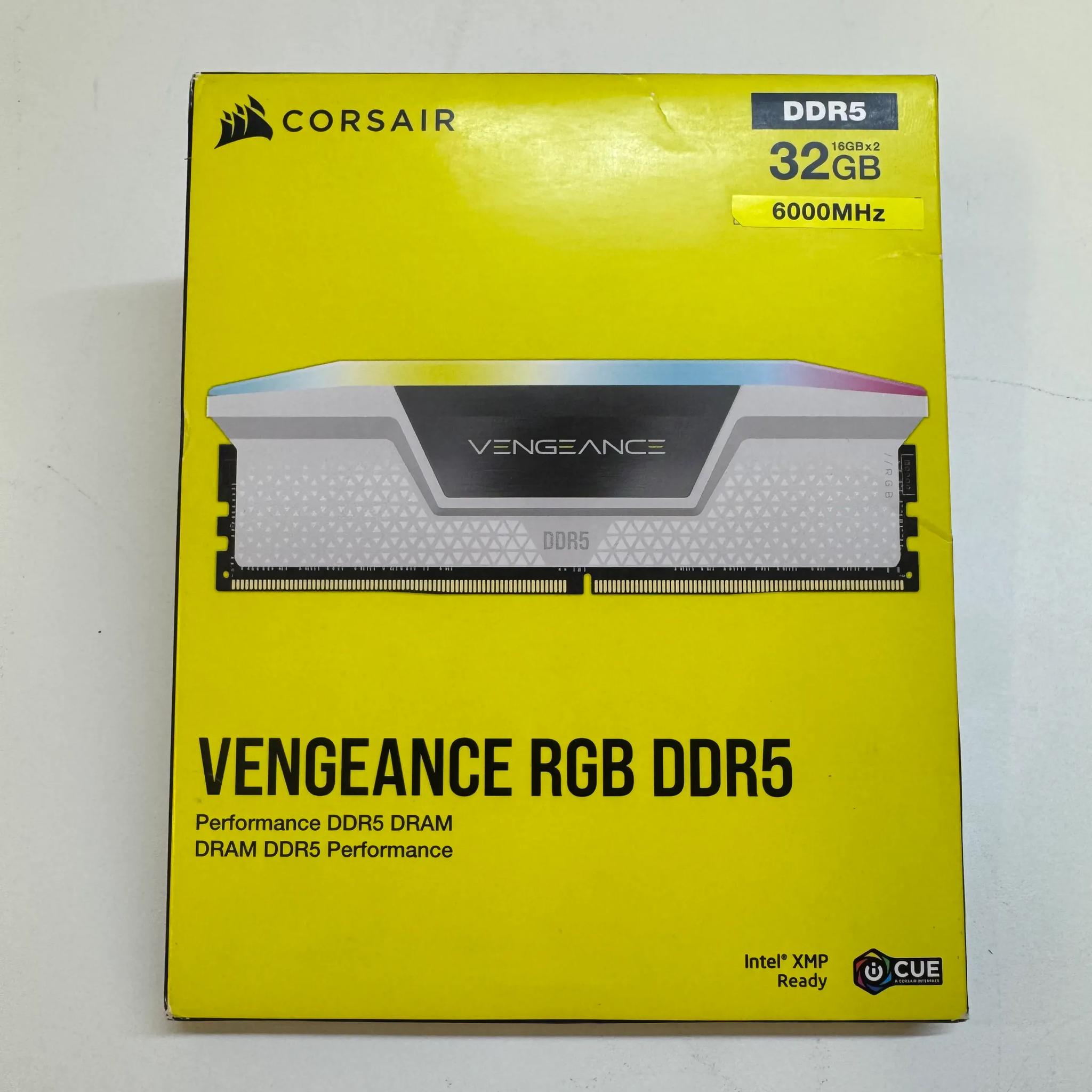 BNIB 32GB (16x2) DDR5 6000 CL30 White ARGB Corsair Vengeance