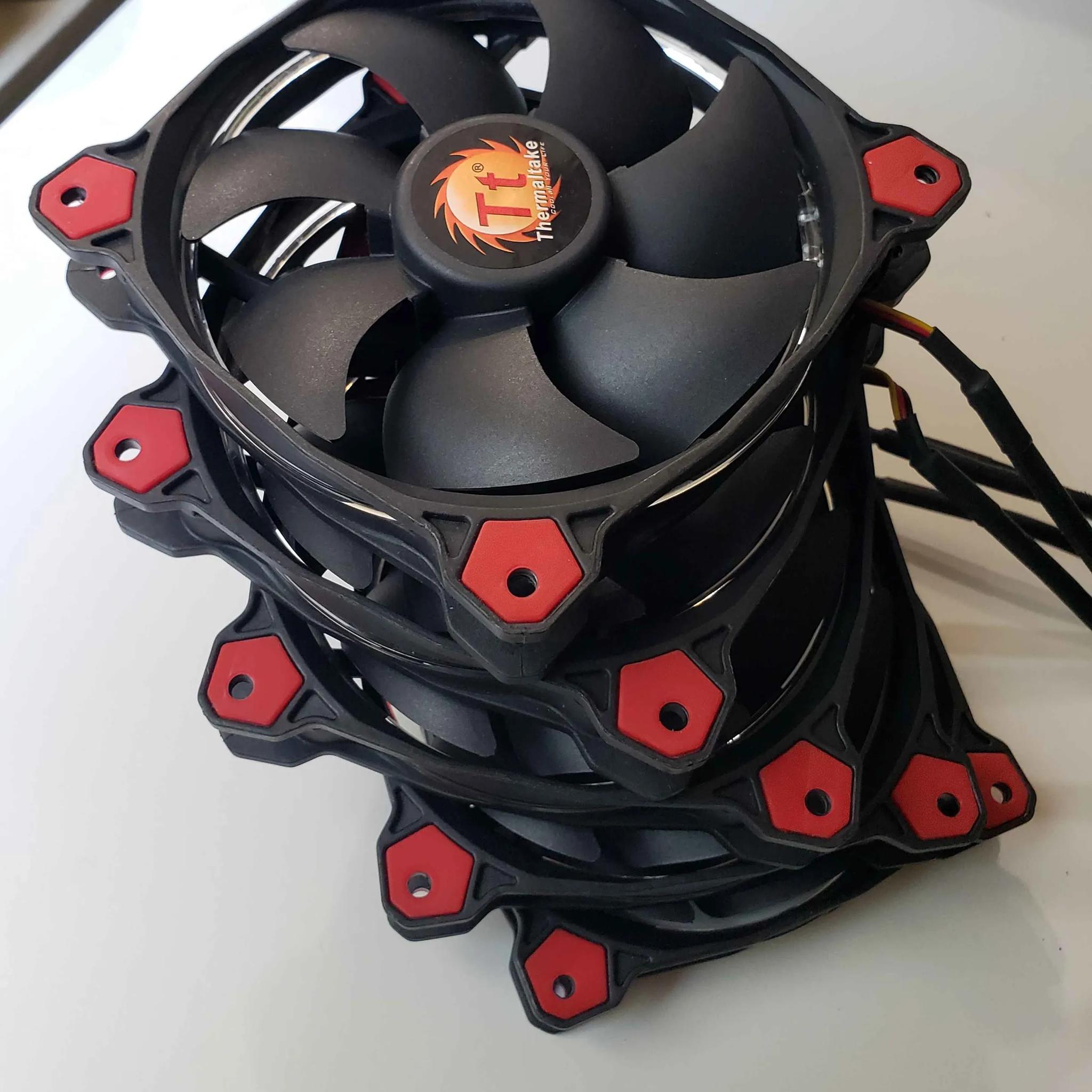 x5 Thermaltake 120mm Black/Red LED TT-1225 Case Fans