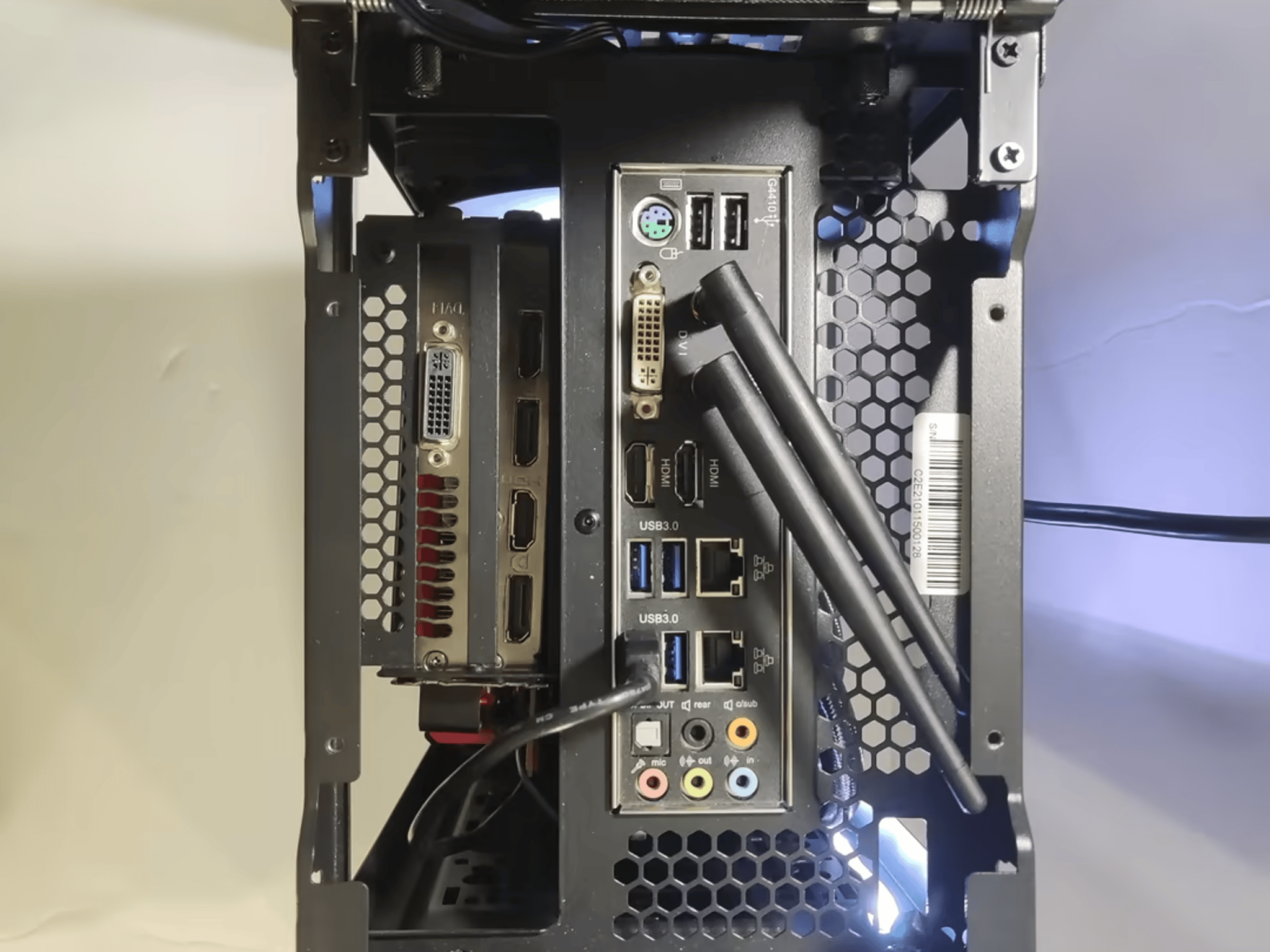 ITX Custom Build - i7 4790k, 980Ti, 16GB Ram, 120GB SSD/1TB HDD