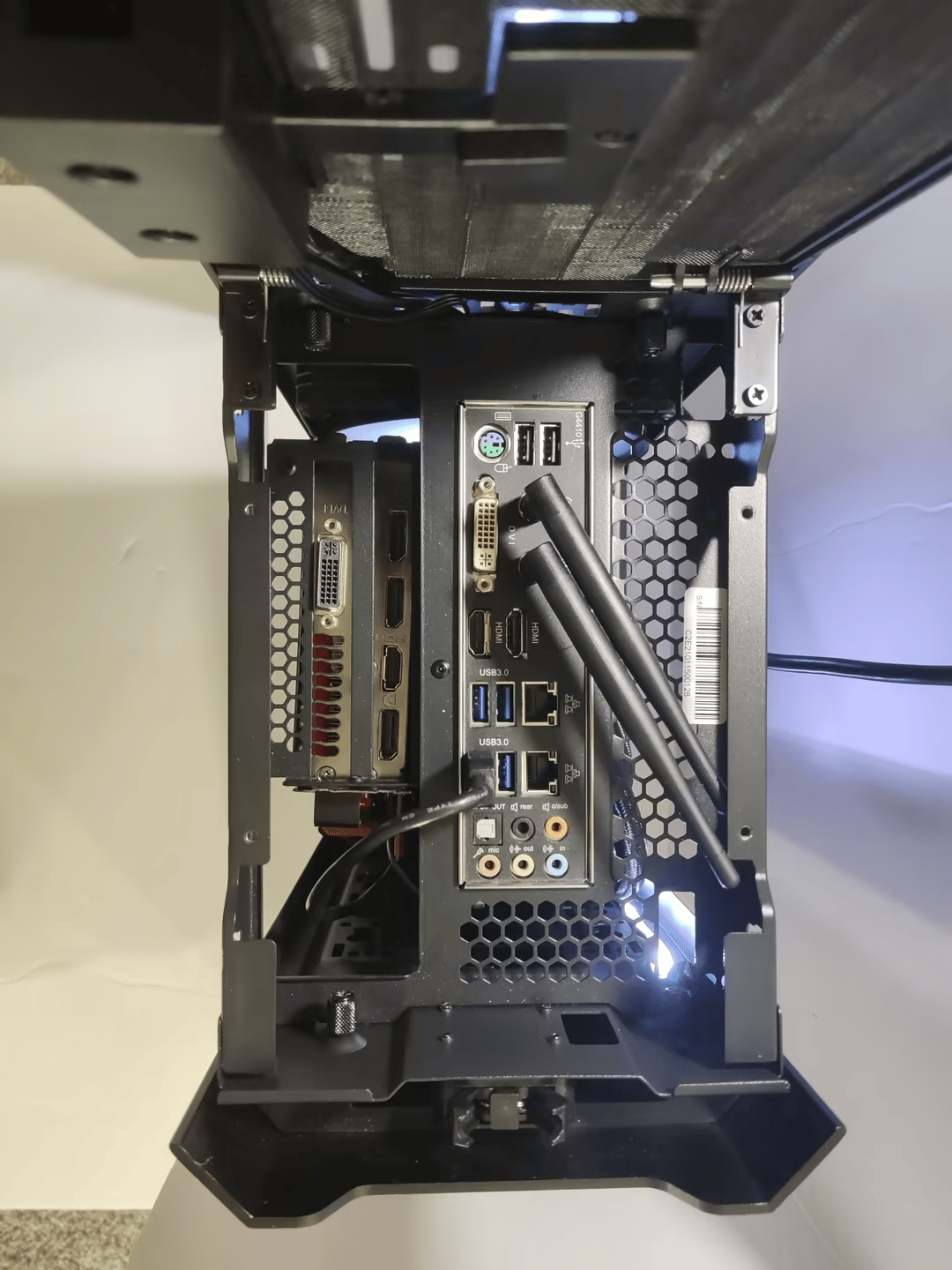 ITX Custom Build - i7 4790k, 980Ti, 16GB Ram, 120GB SSD/1TB HDD