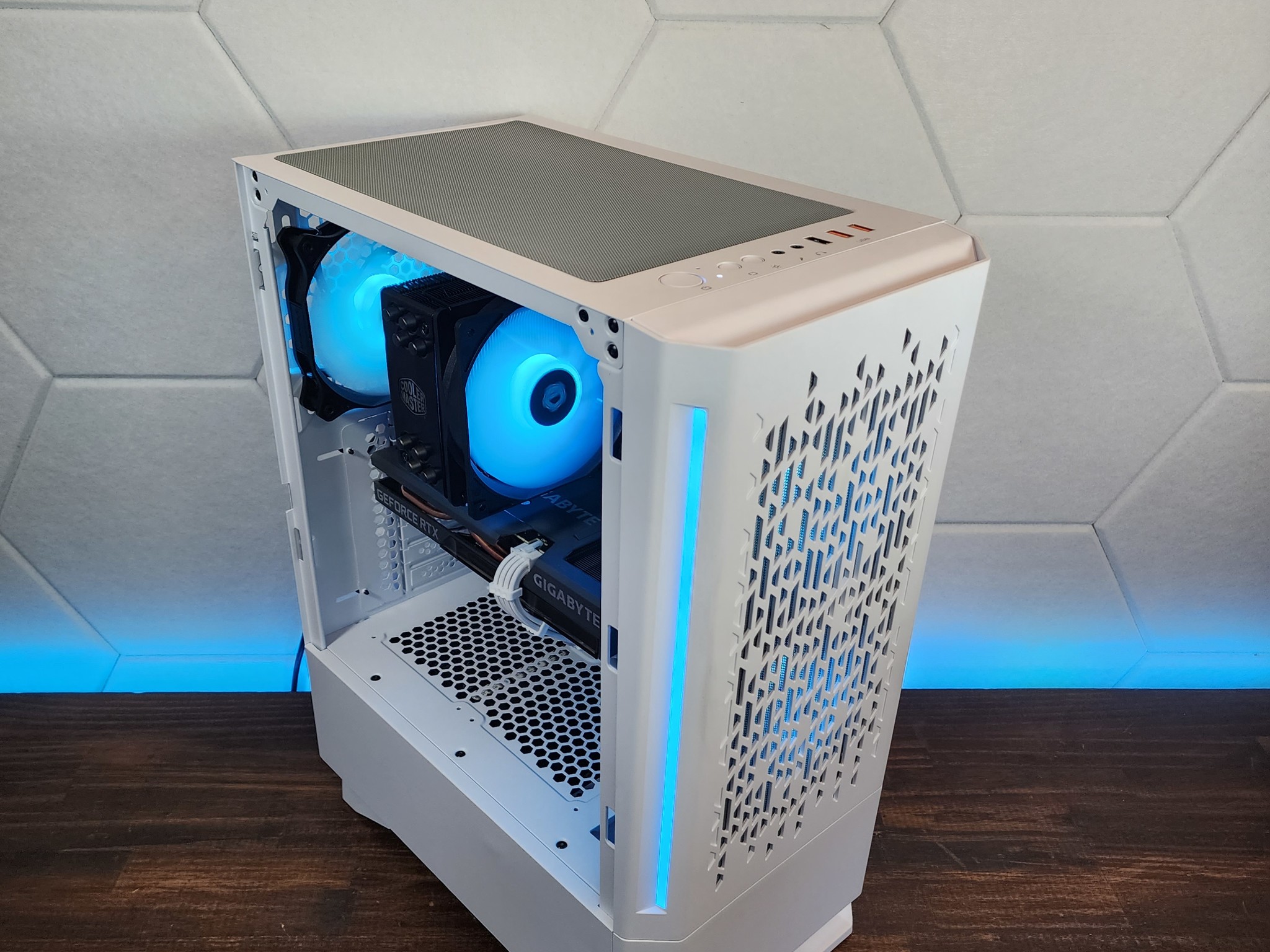 💙🤍RTX 3060 | Core i3 12100F | 16GB 3200MHz | 1TB SSD