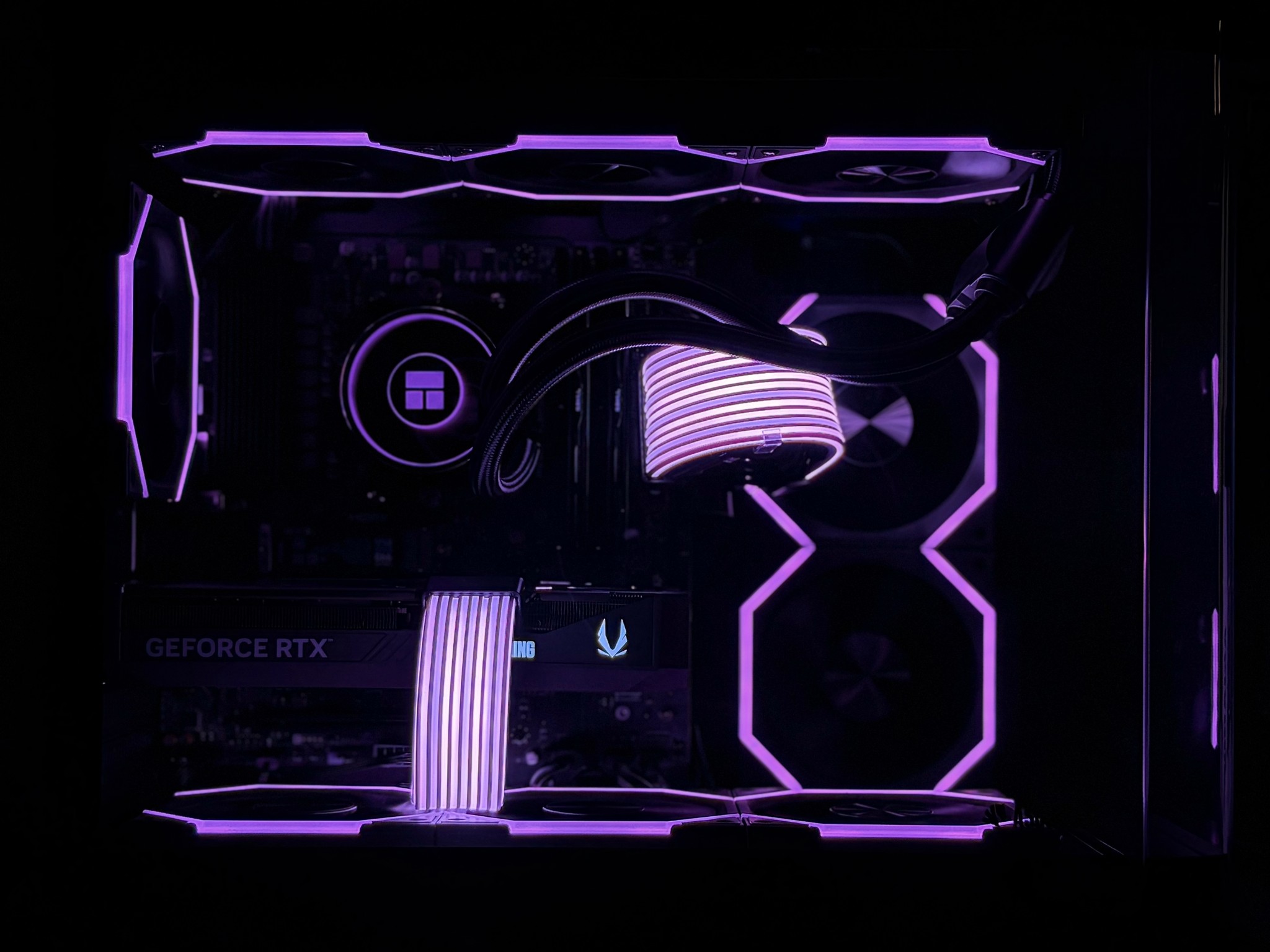 RTX 5070 | Ryzen 5 7500X3D | 32GB DDR5 | Micro ATX | 1440p Gaming PC