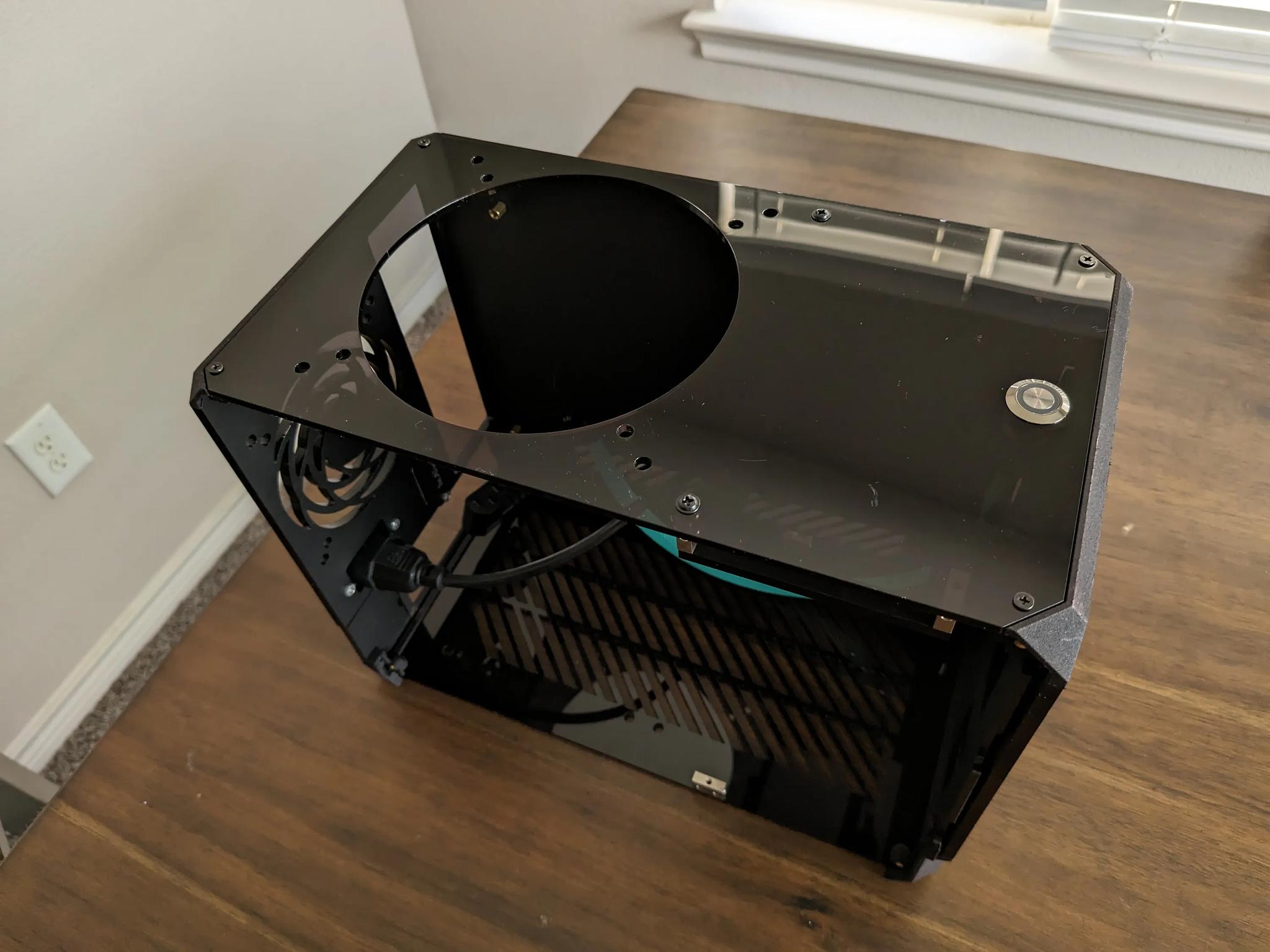 Lz7 XTD Mini-ITX Case