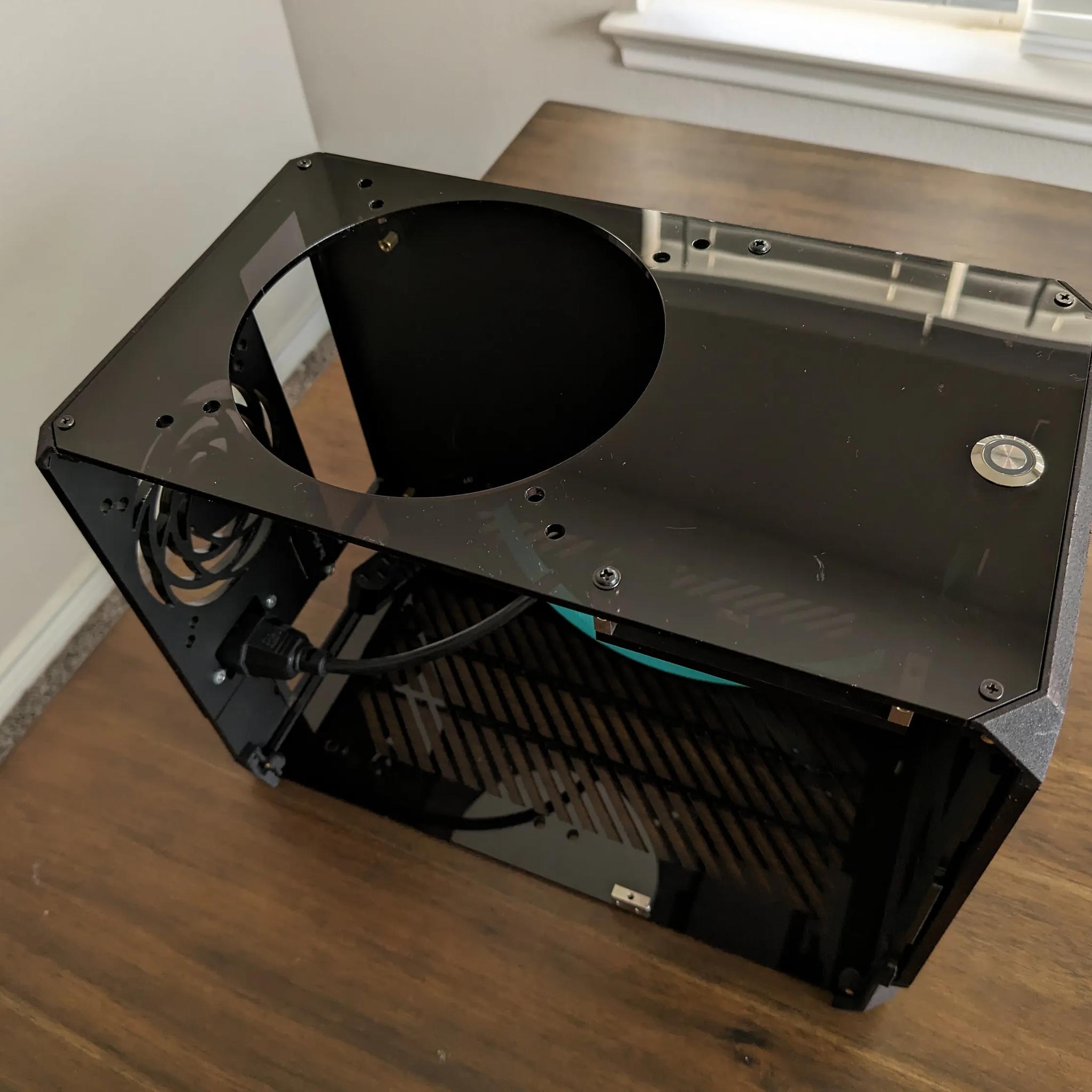 Lz7 XTD Mini-ITX Case