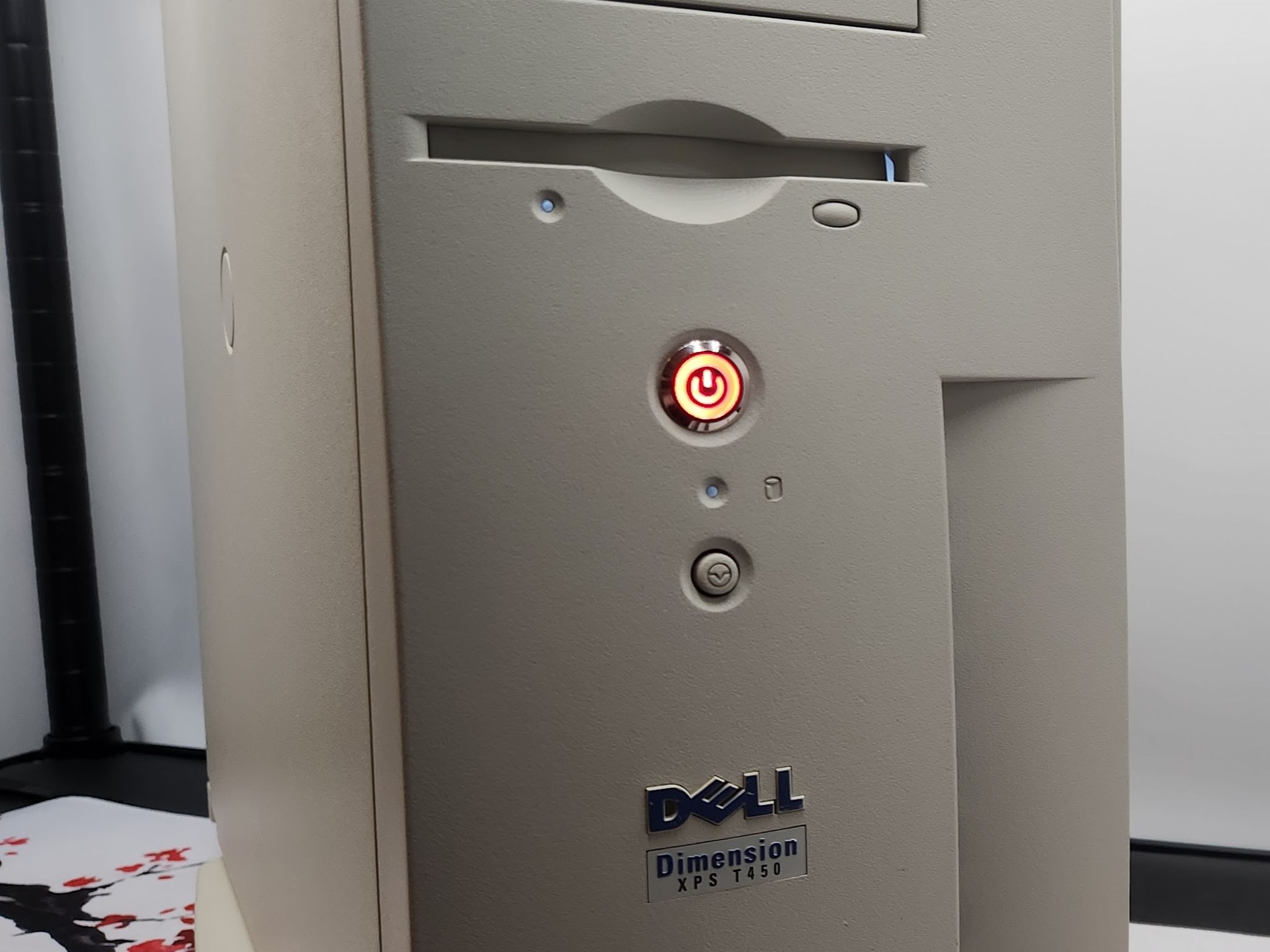 Sleeper Retro Gaming RIG Ryzen 5 / 32GB Ram/ 1TB SSD/ RTX 3070
