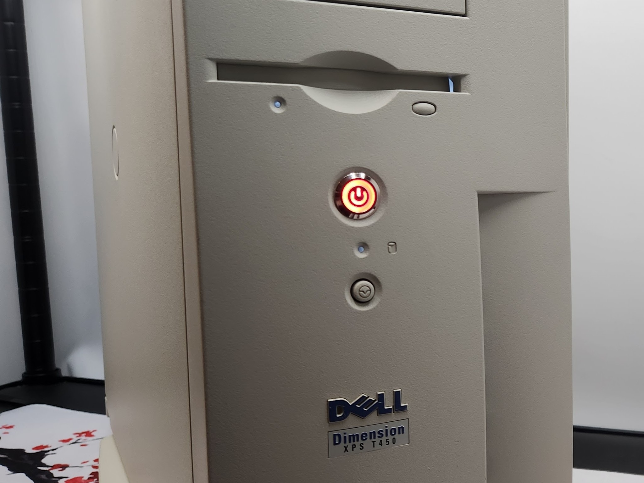 Sleeper Retro Gaming RIG Ryzen 5 / 32GB Ram/ 1TB SSD/ RTX 3070
